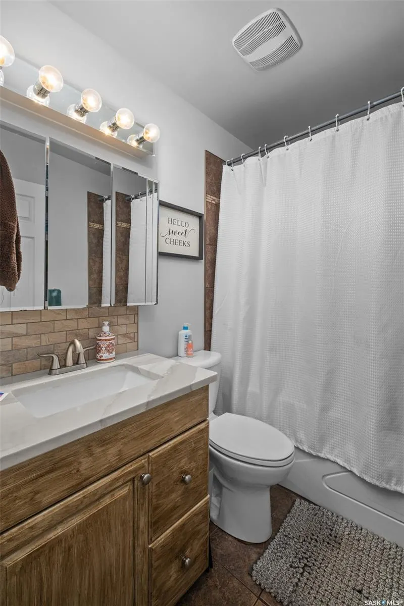 1406 Sibbald CRESCENT