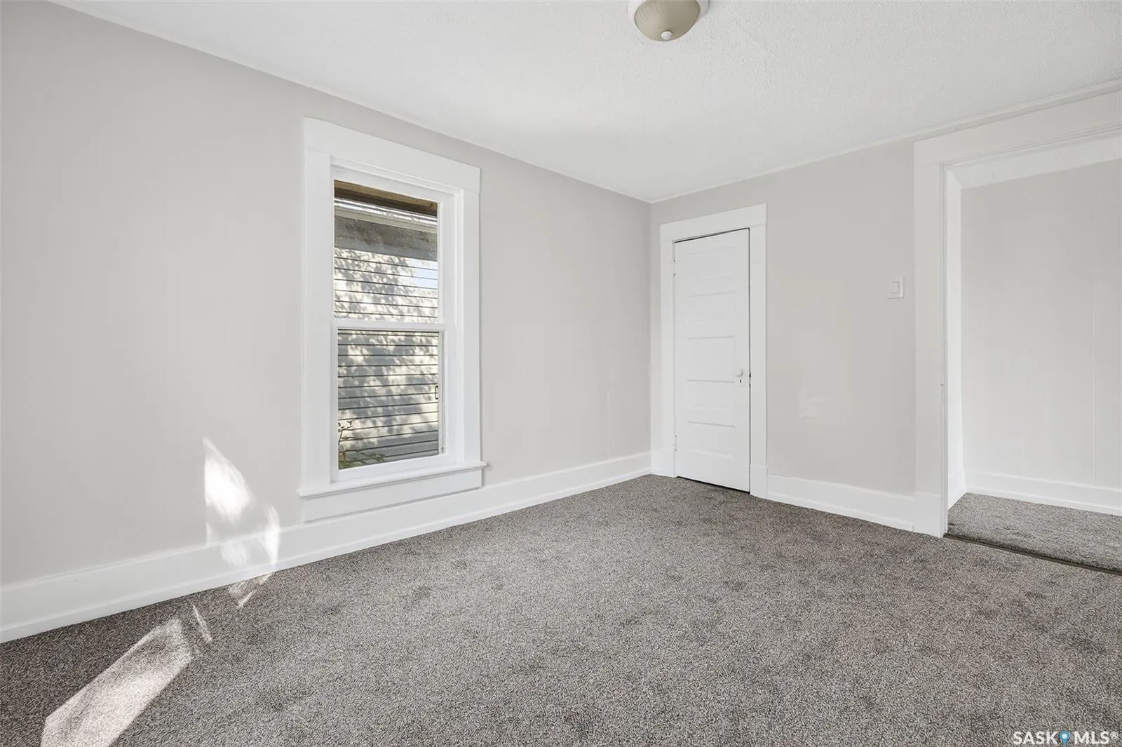 827 Elgin AVENUE