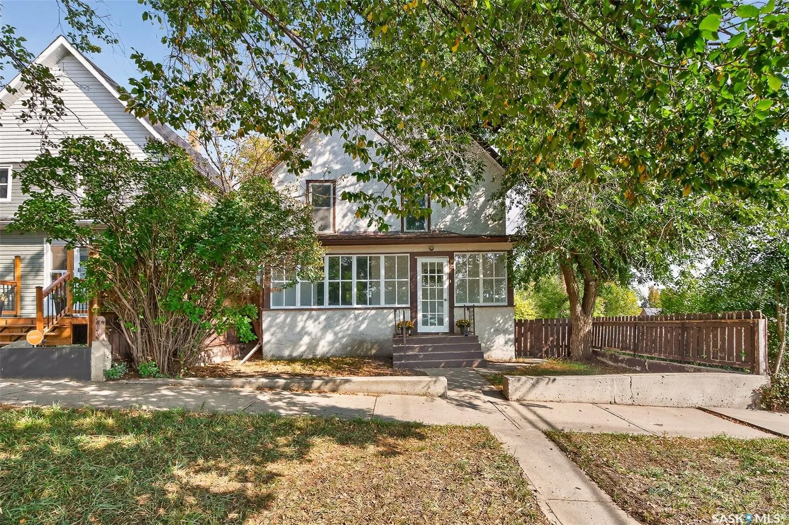 827 Elgin AVENUE