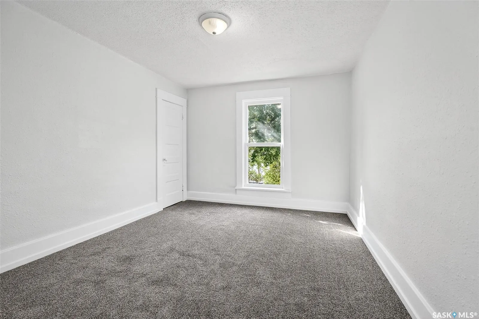 827 Elgin AVENUE