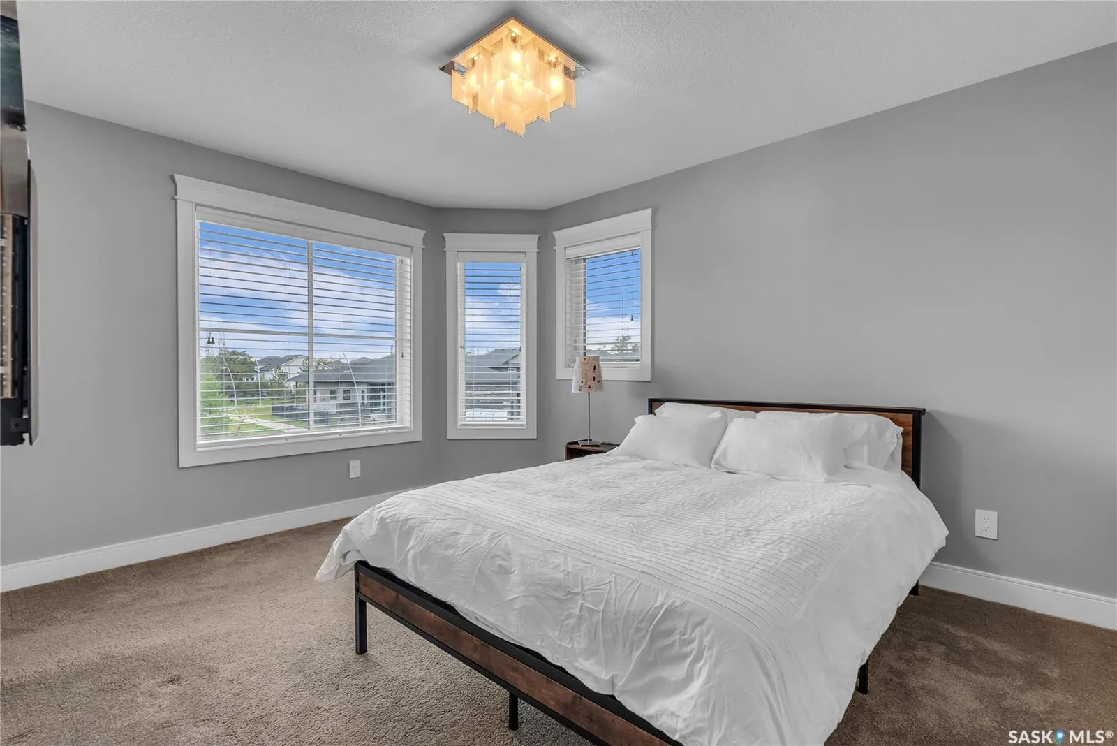 559 Atton LANE