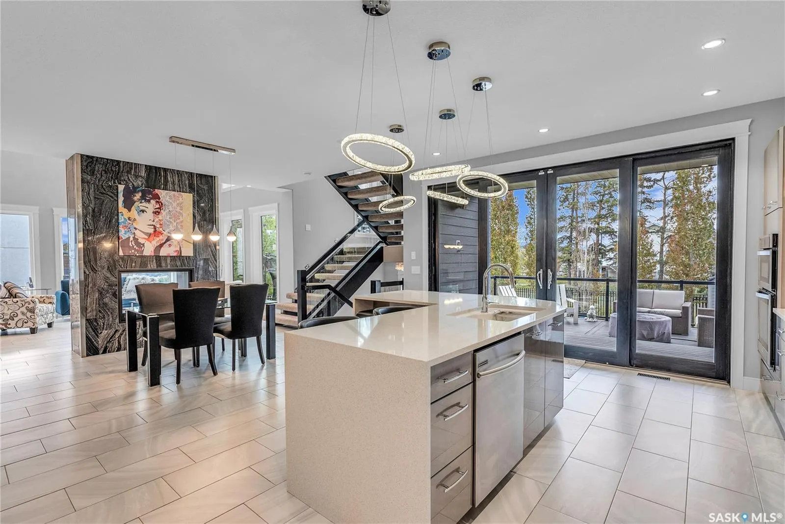 559 Atton LANE