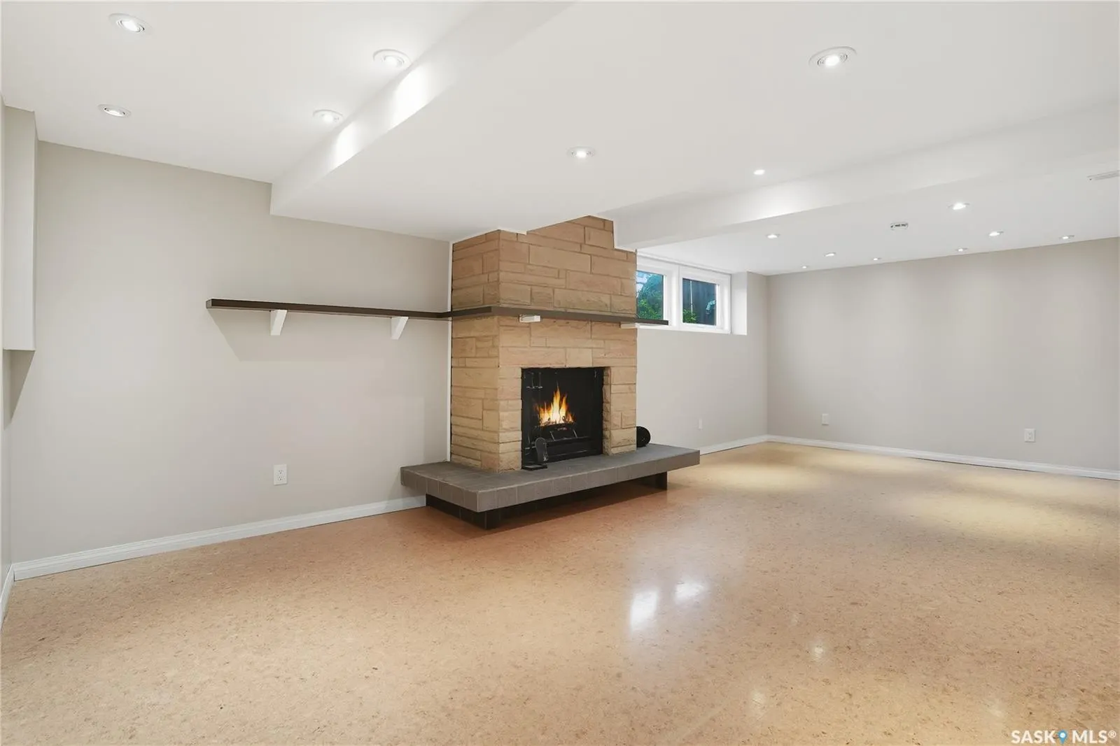 91 Lindsay DRIVE