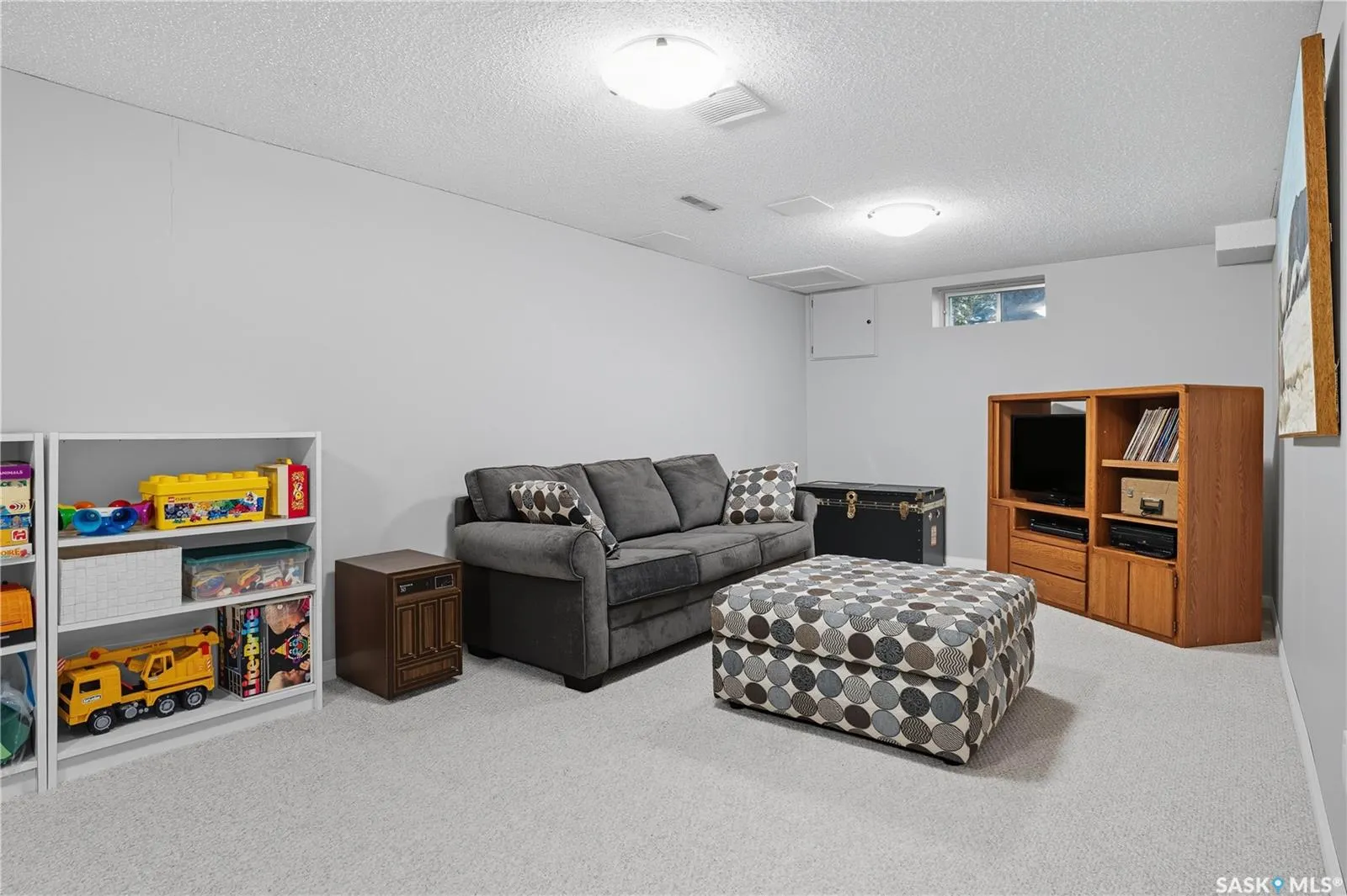 3270 MOUNTBATTEN CRESCENT