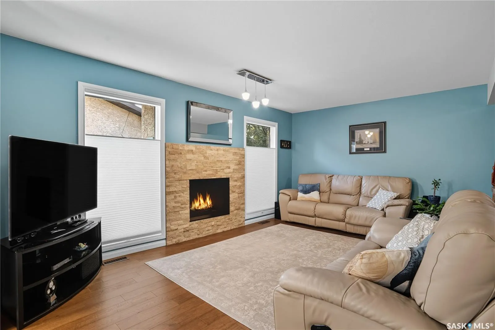 3270 MOUNTBATTEN CRESCENT