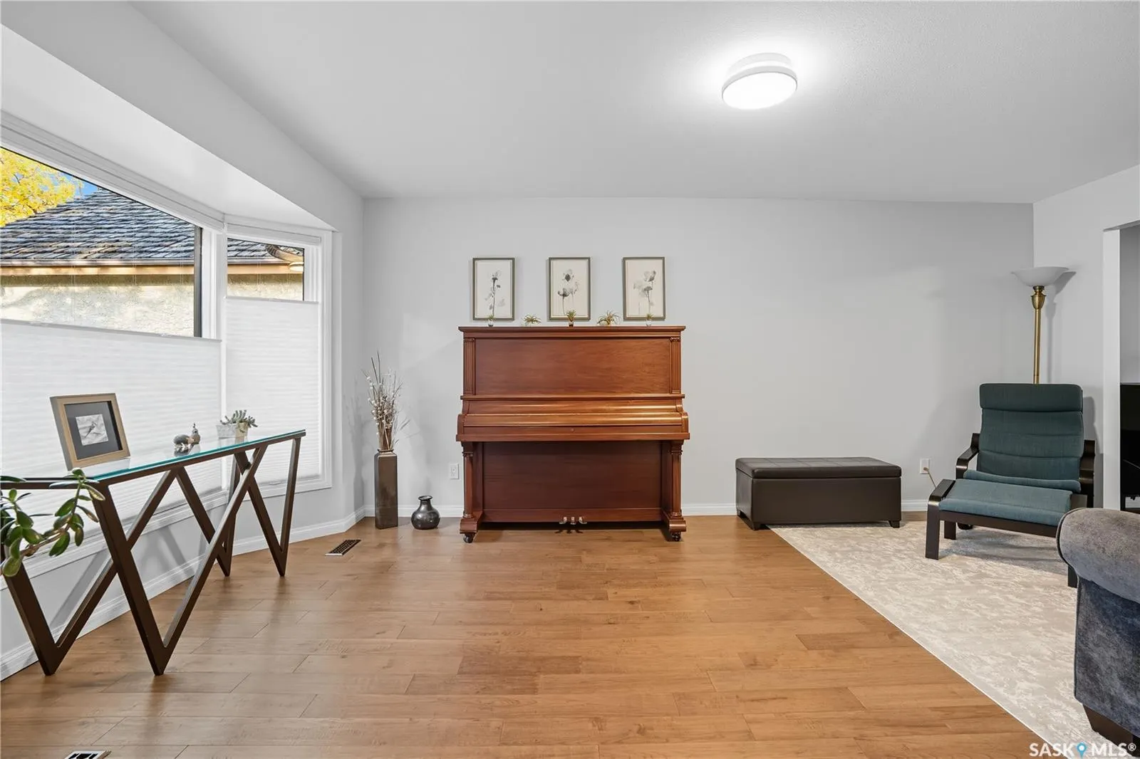 3270 MOUNTBATTEN CRESCENT