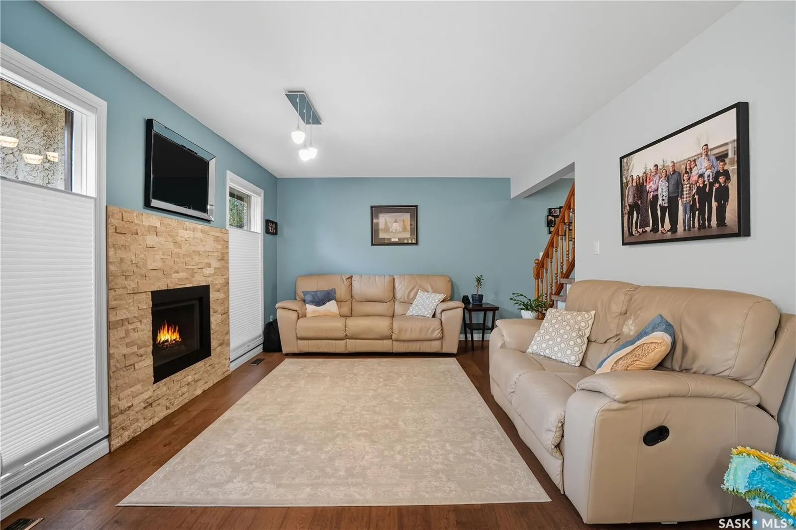 3270 MOUNTBATTEN CRESCENT