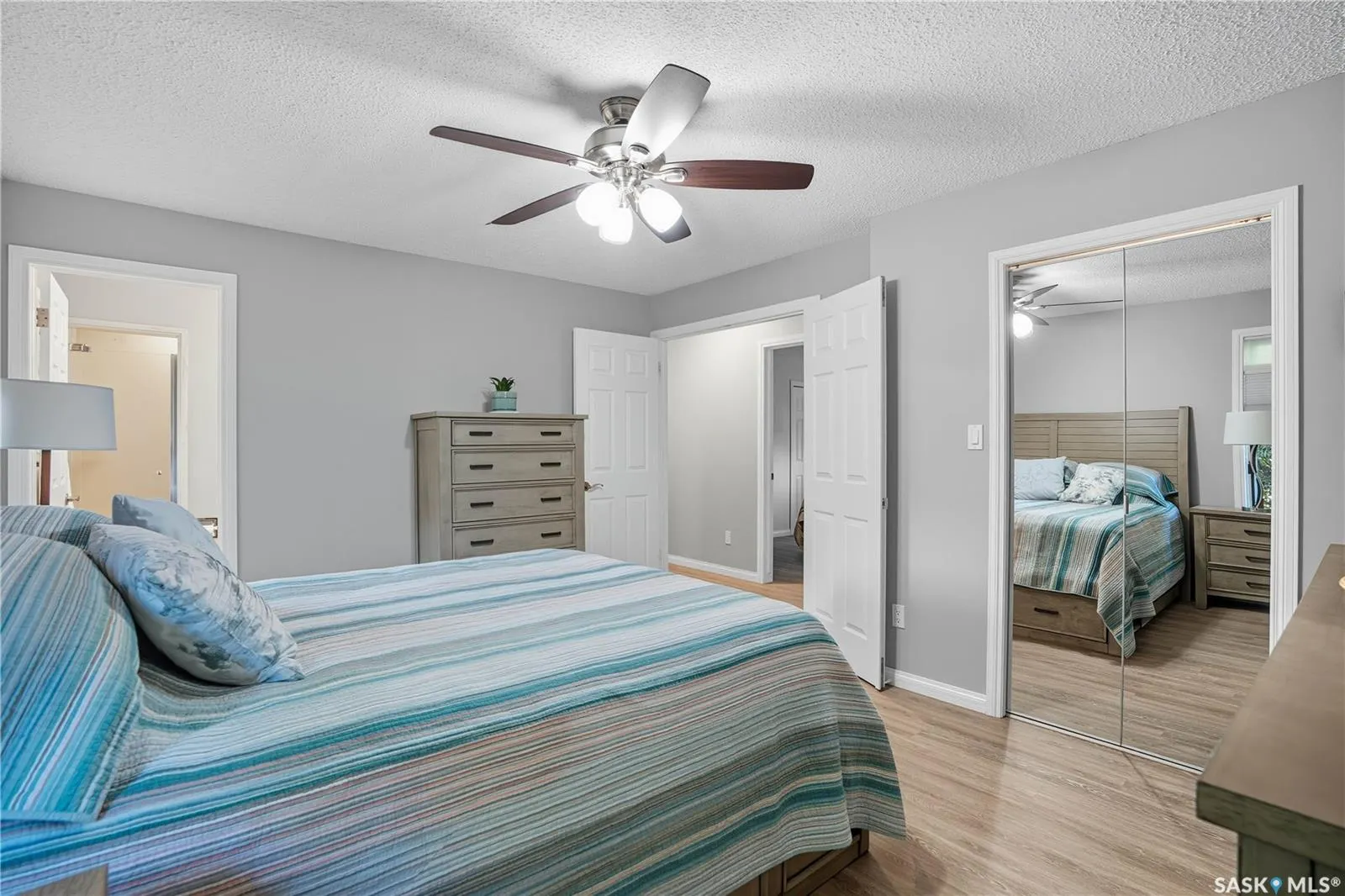 3270 MOUNTBATTEN CRESCENT
