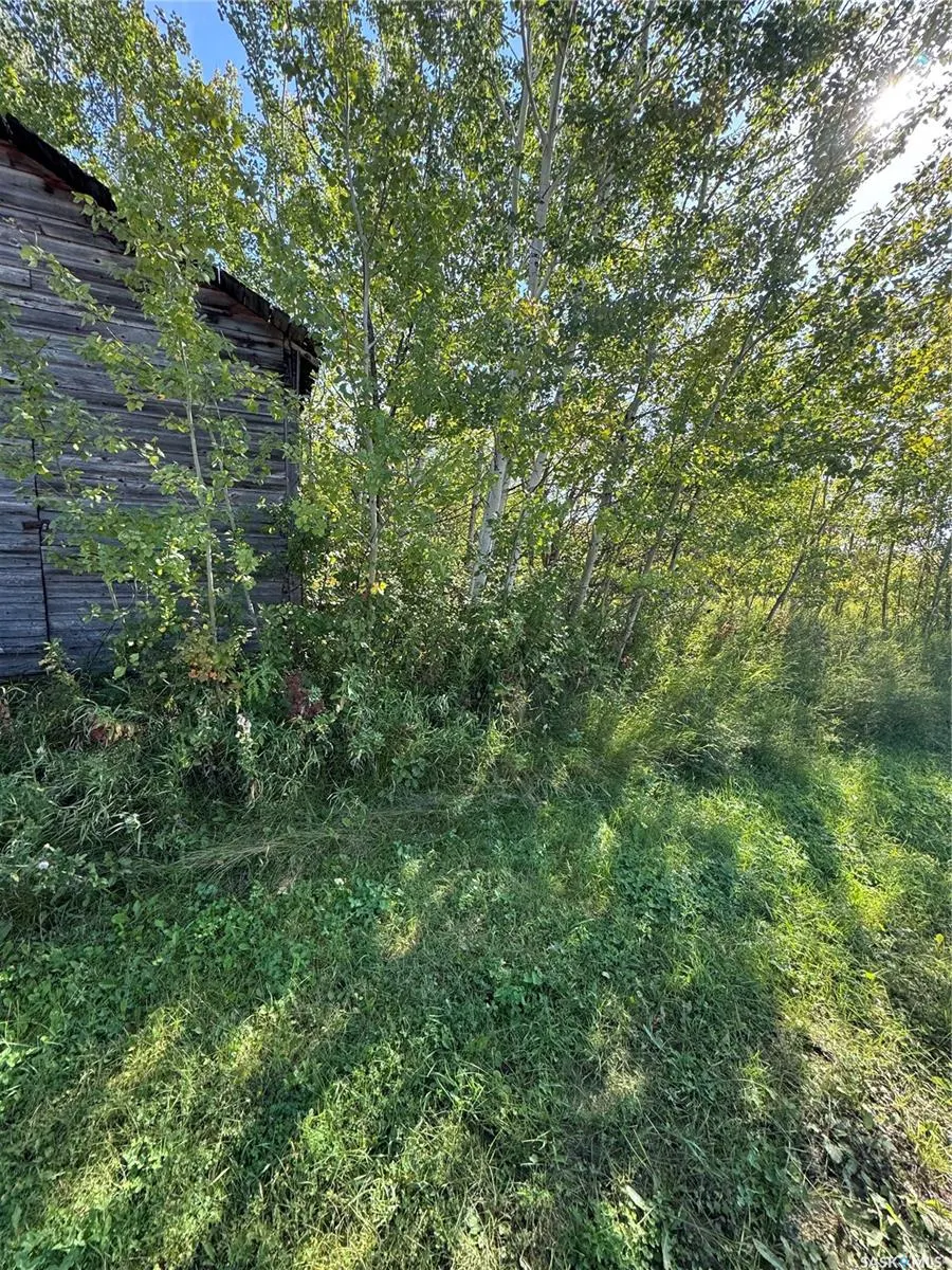 10 North Railway AVENUE E