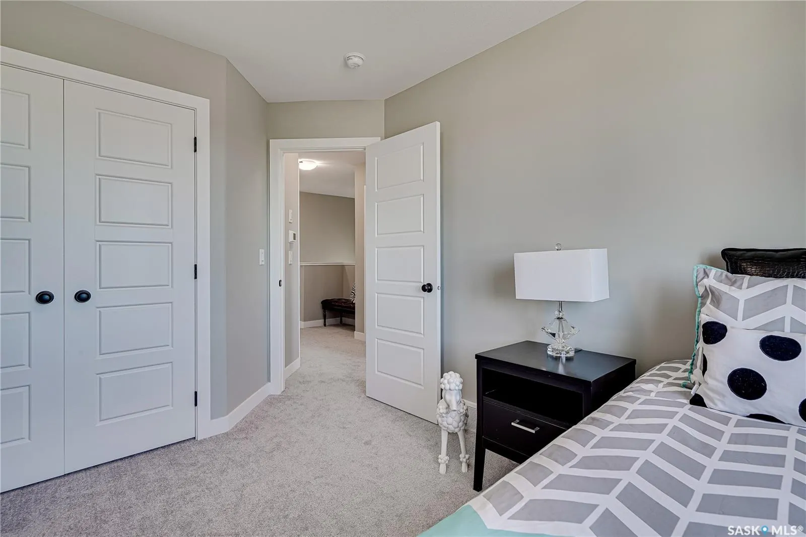 443 Doran CRESCENT