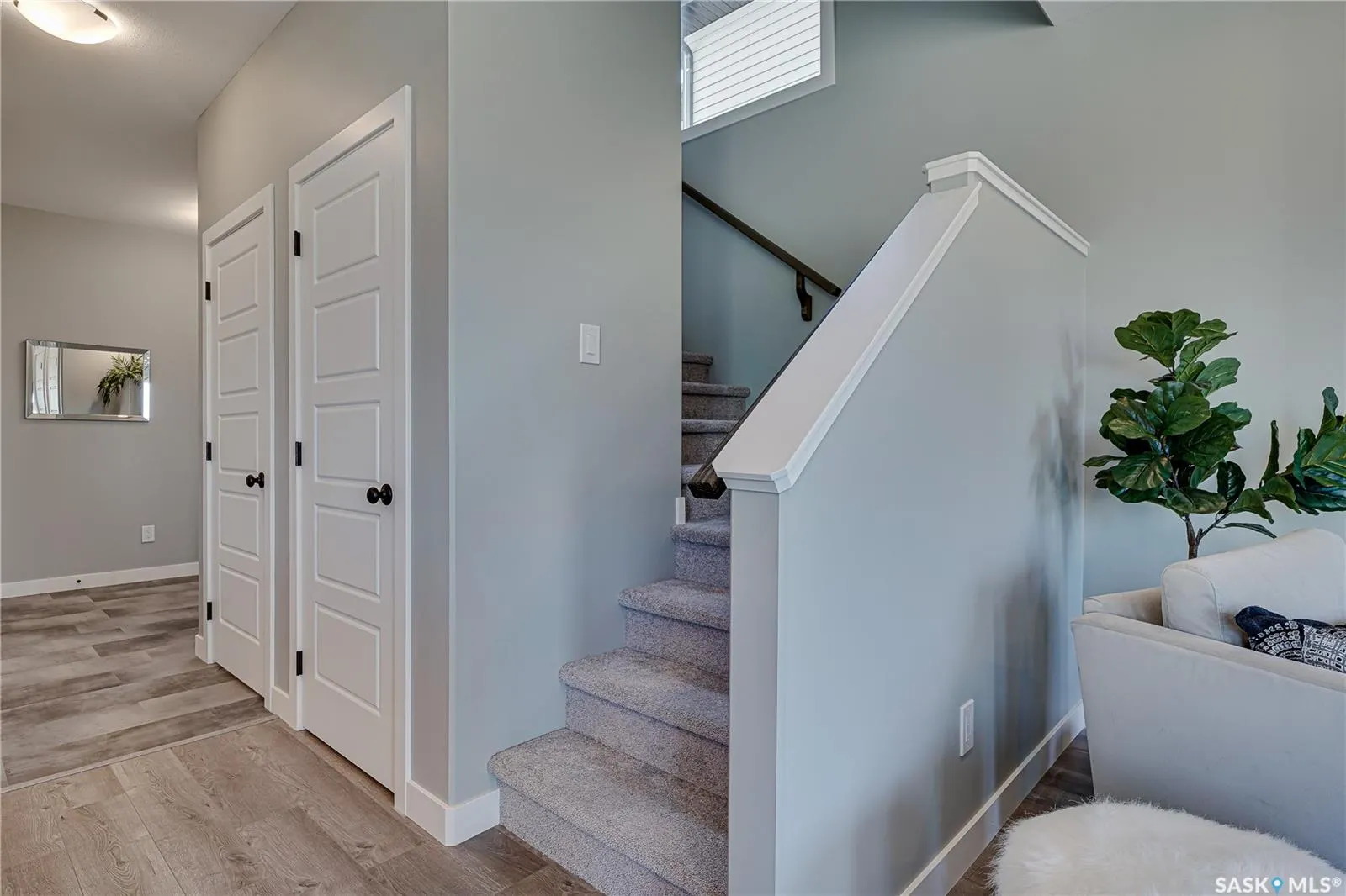 443 Doran CRESCENT