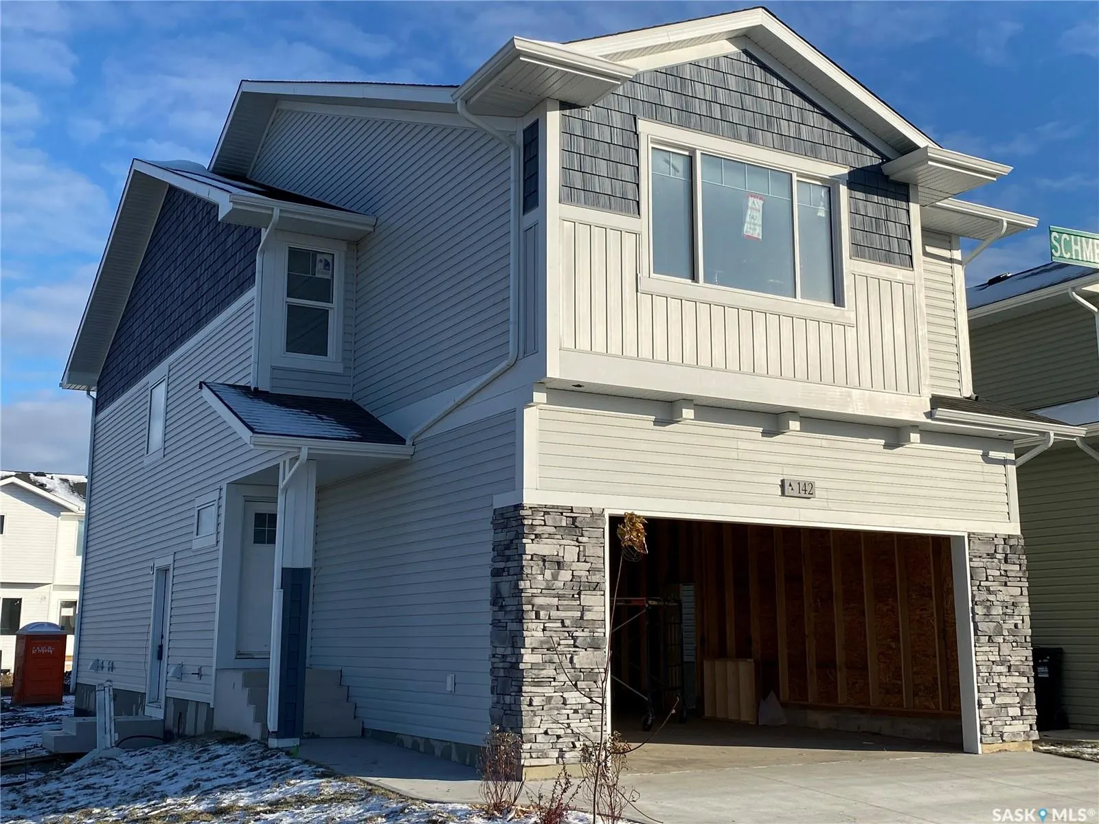 443 Doran CRESCENT