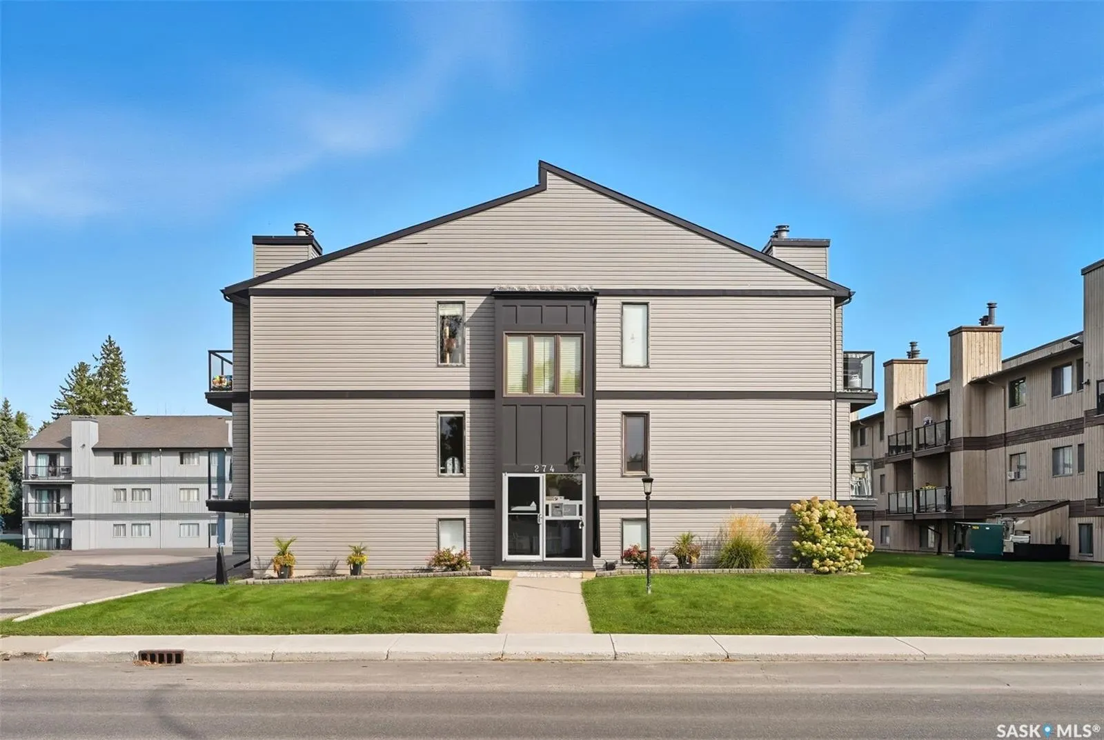 274 Pinehouse DRIVE, #3