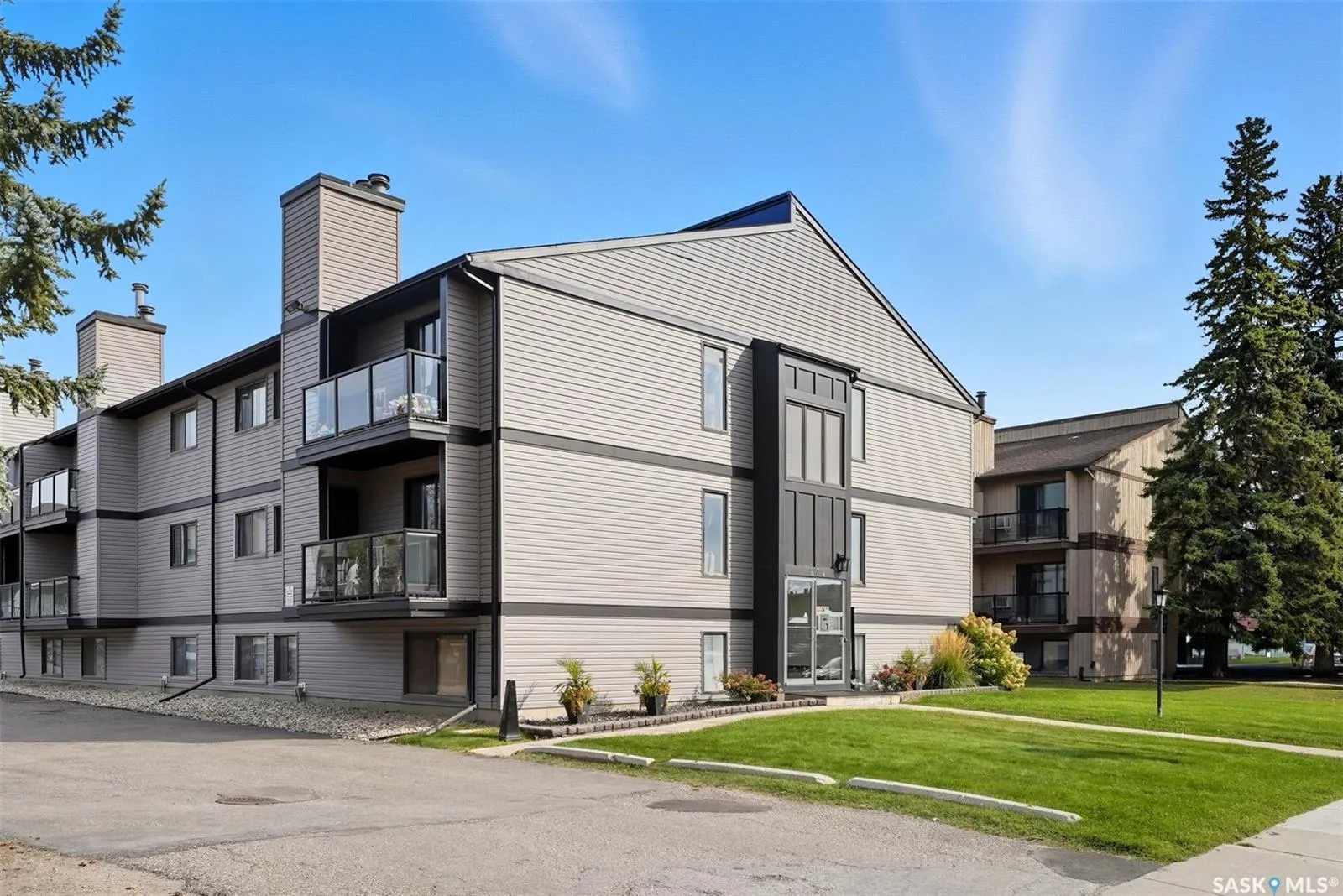 274 Pinehouse DRIVE, #3