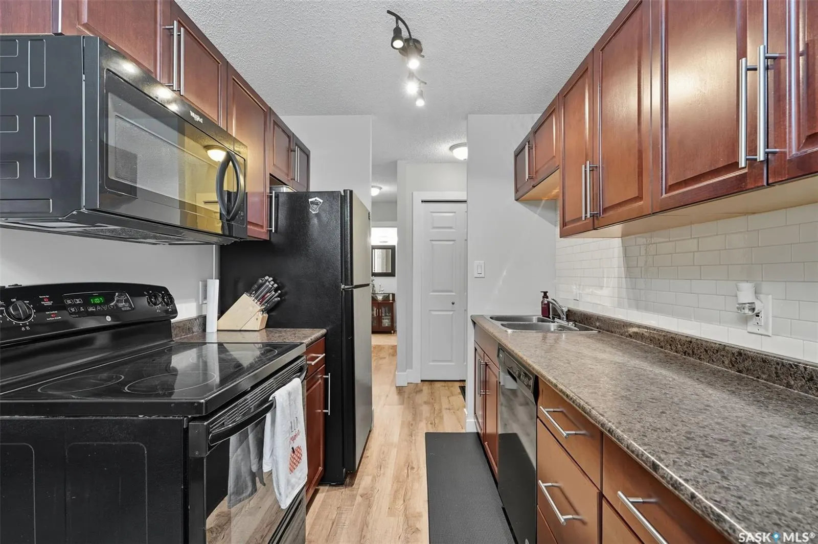 274 Pinehouse DRIVE, #3