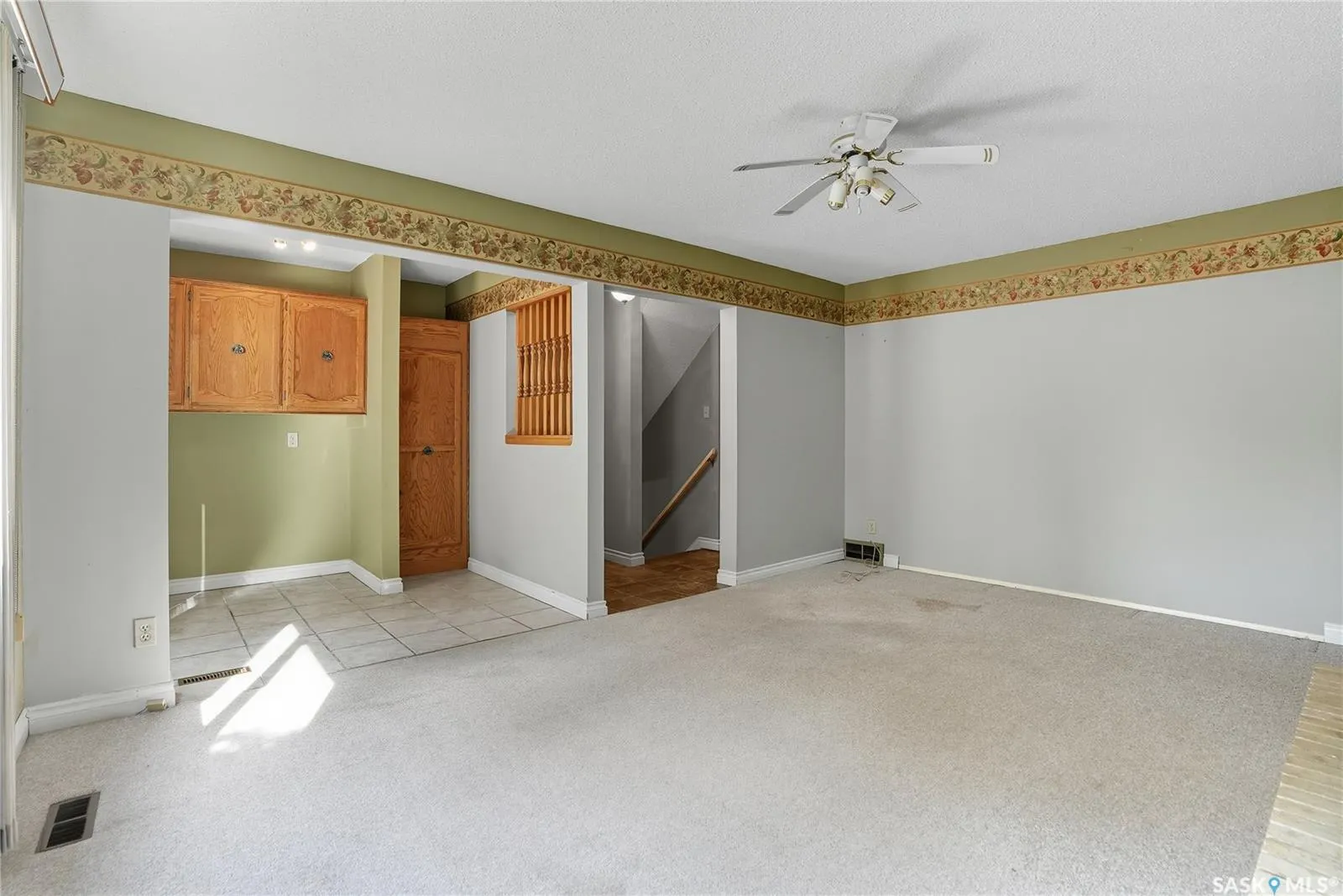 30 CHAMPLIN CRESCENT