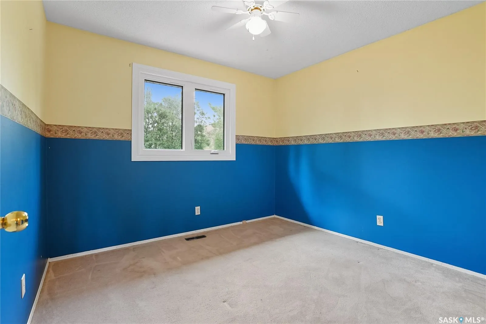 30 CHAMPLIN CRESCENT