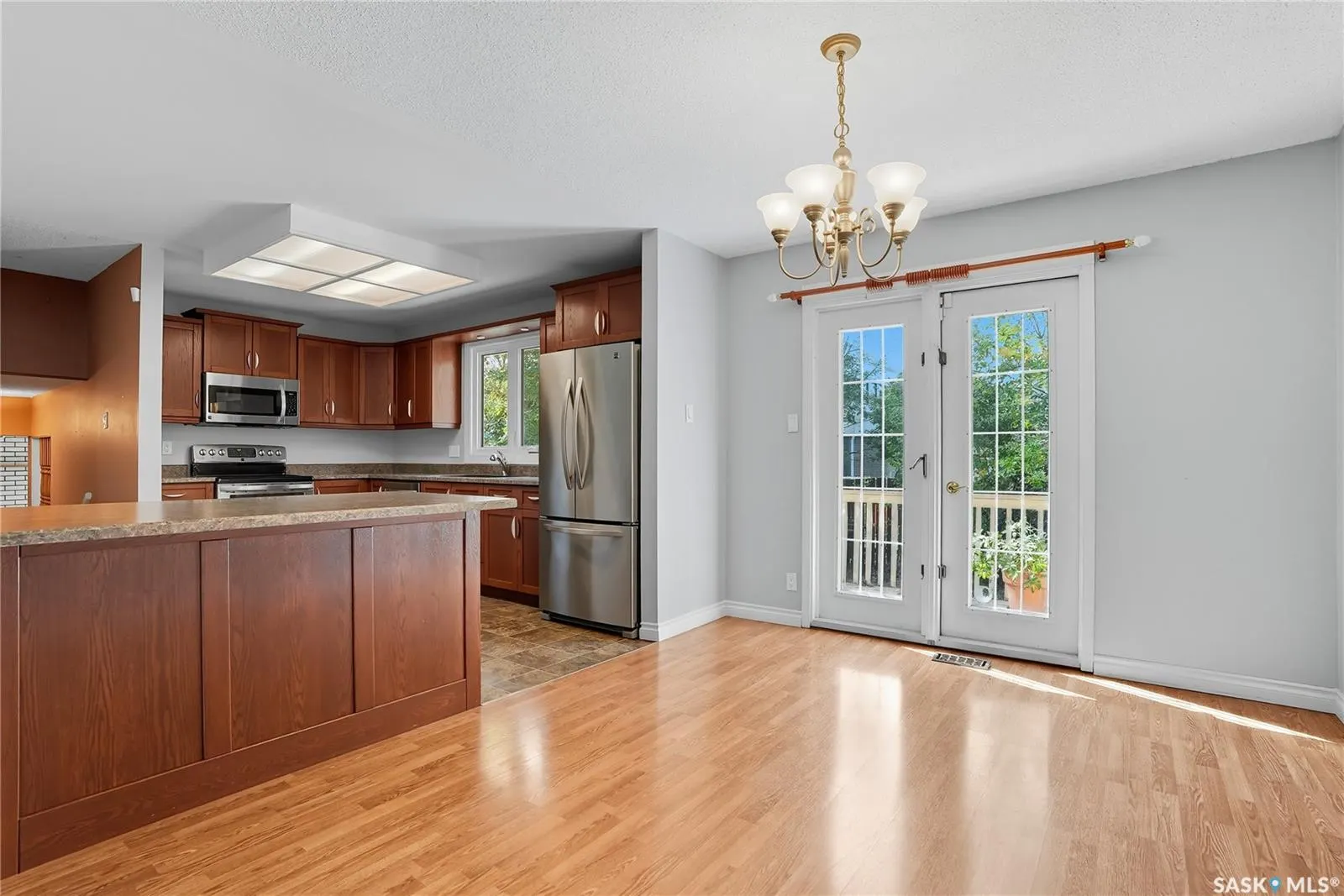 30 CHAMPLIN CRESCENT