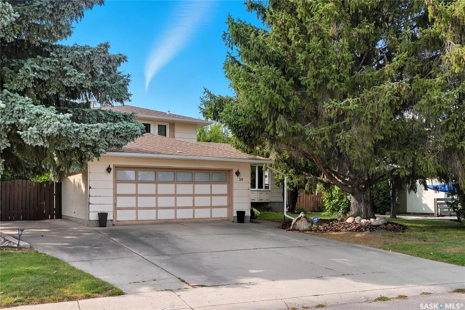 30 CHAMPLIN CRESCENT