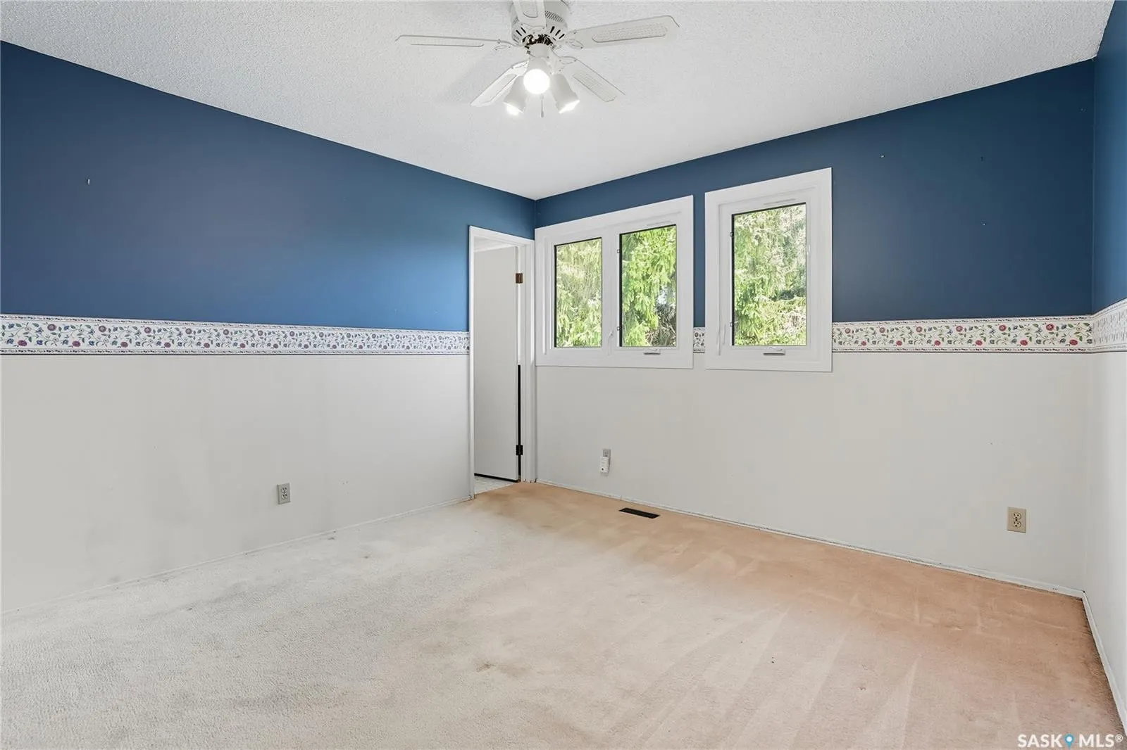30 CHAMPLIN CRESCENT