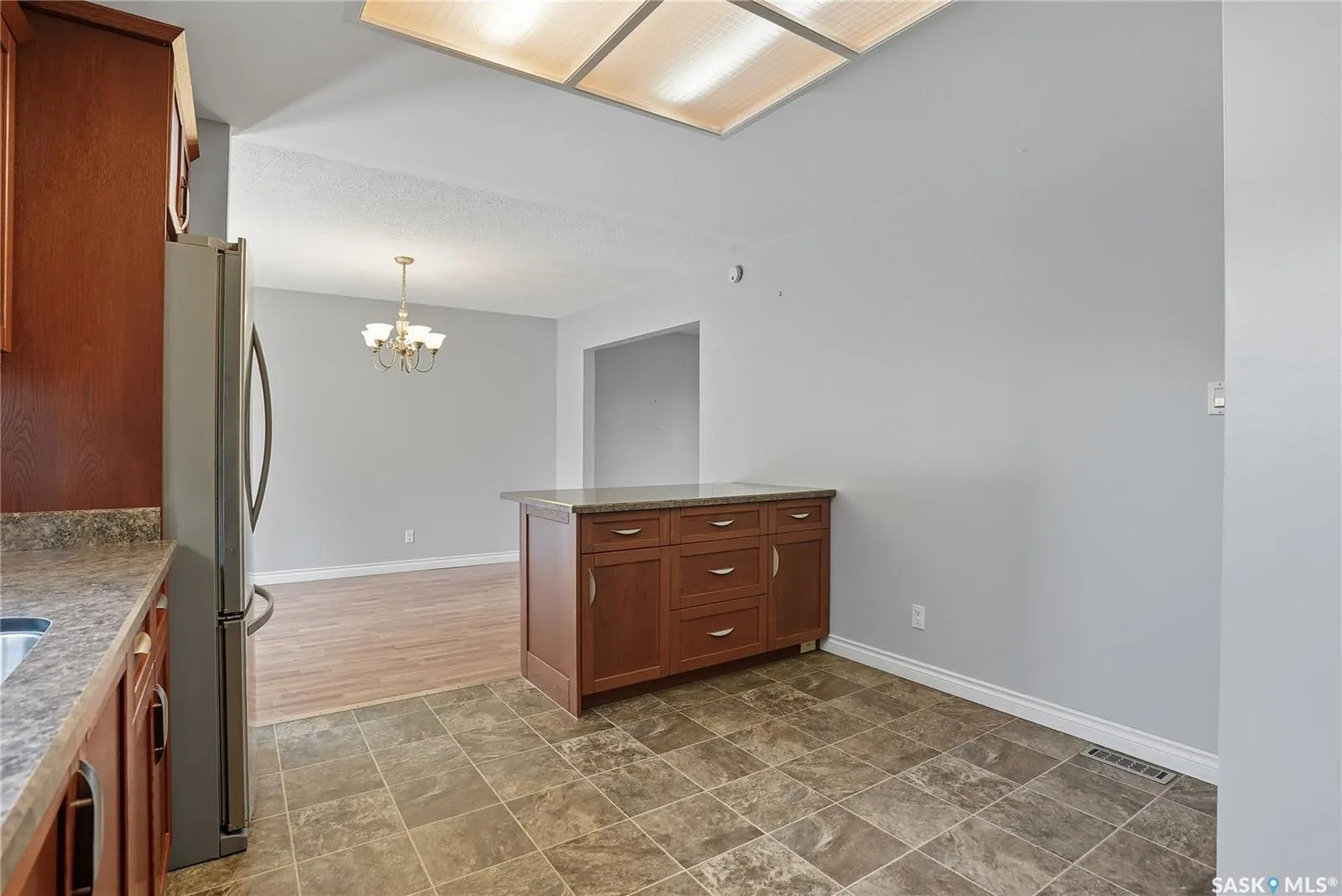 30 CHAMPLIN CRESCENT