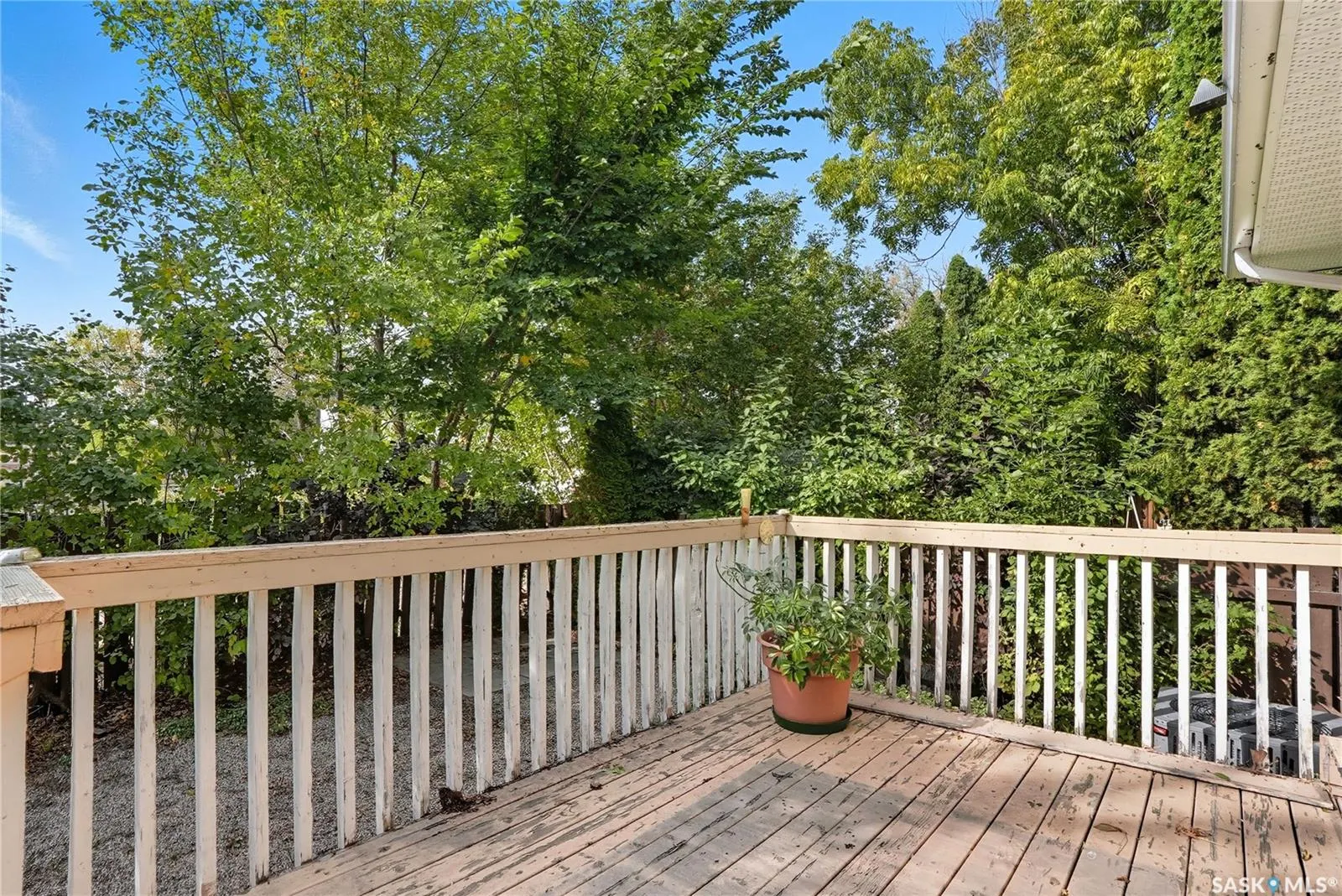 30 CHAMPLIN CRESCENT