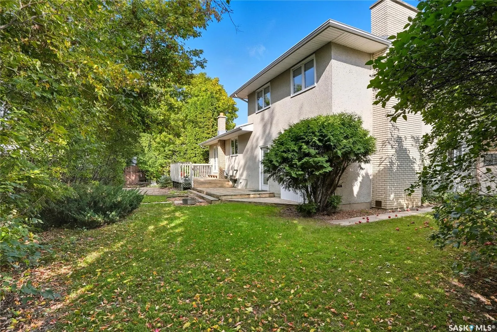 30 CHAMPLIN CRESCENT