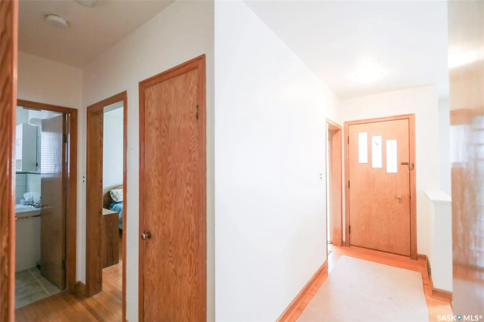 202 Third AVENUE S