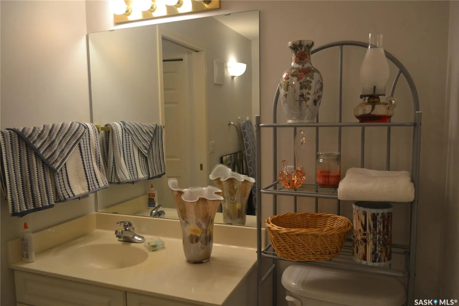 934 Heritage VIEW, #302