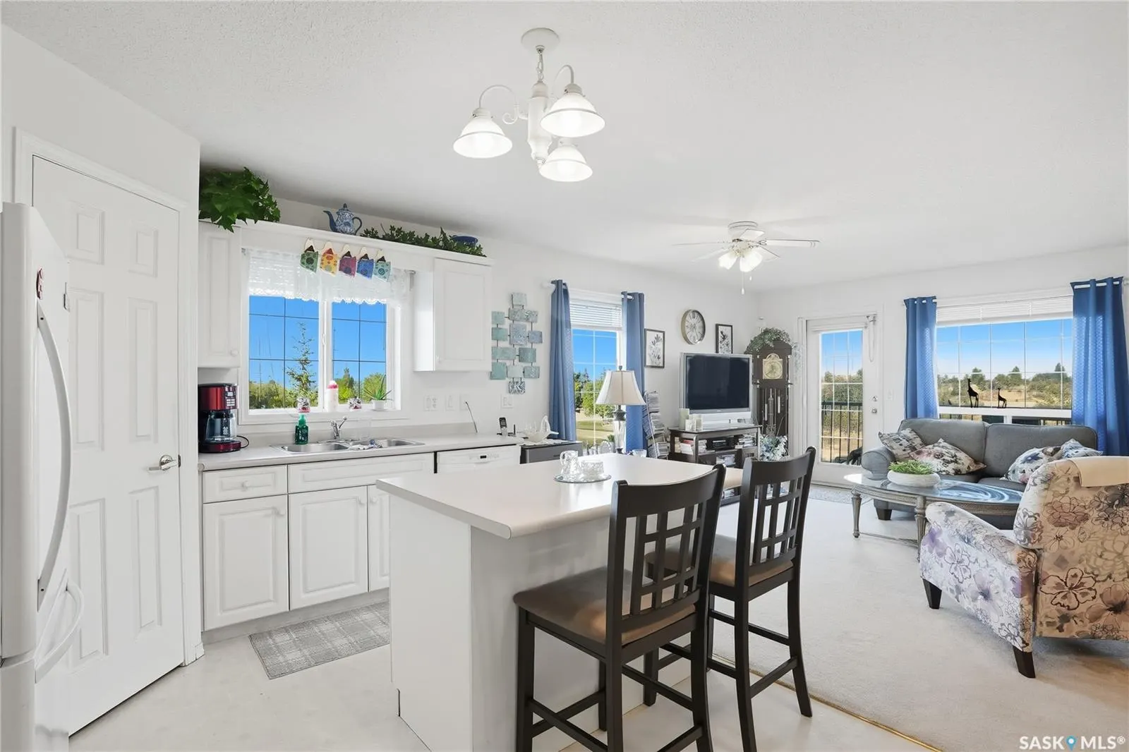 934 Heritage VIEW, #302