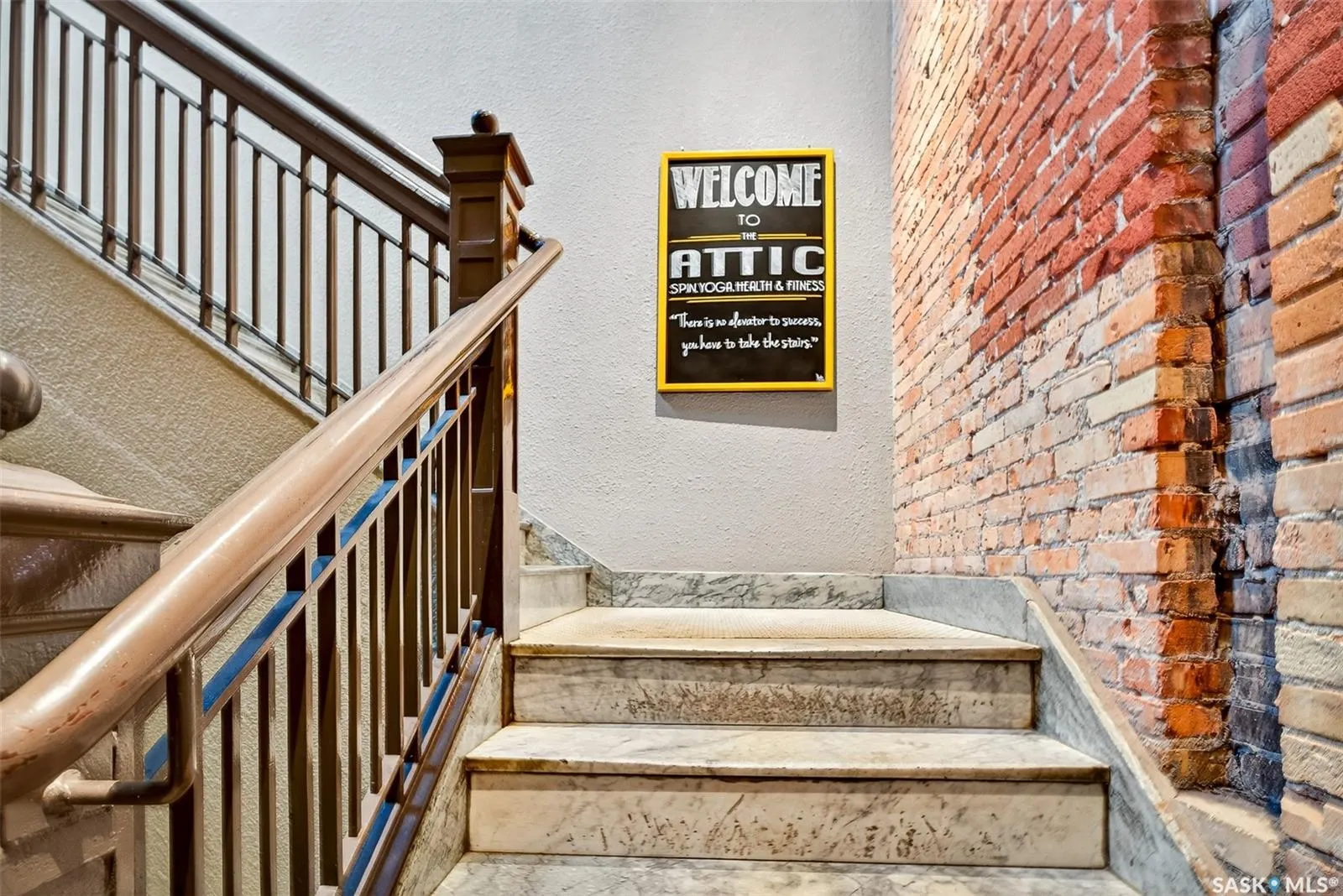 15 Fairford STREET E, #2nd Floor