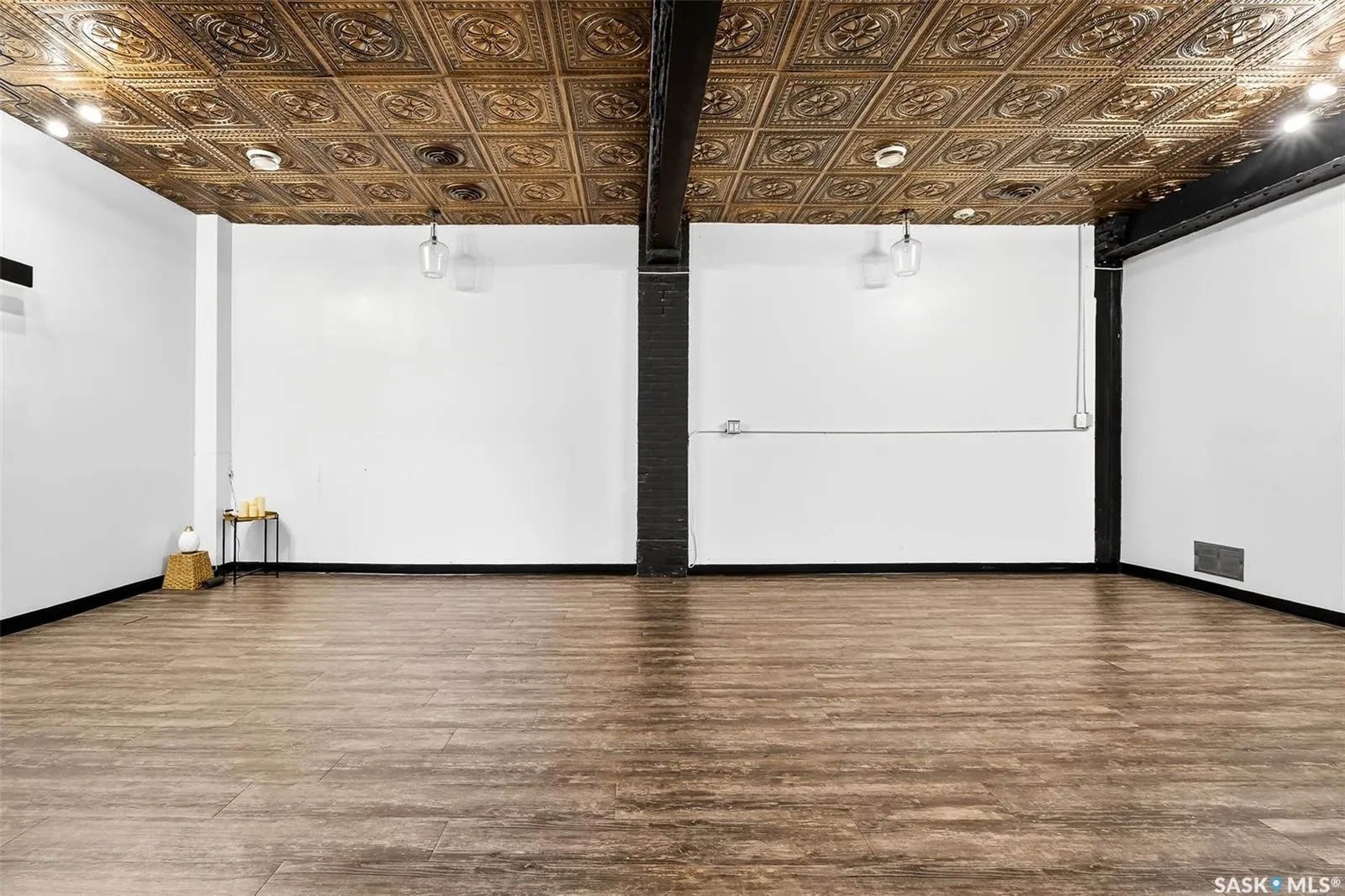 15 Fairford STREET E, #2nd Floor