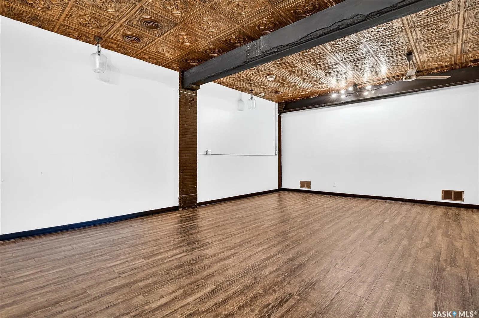 15 Fairford STREET E, #2nd Floor