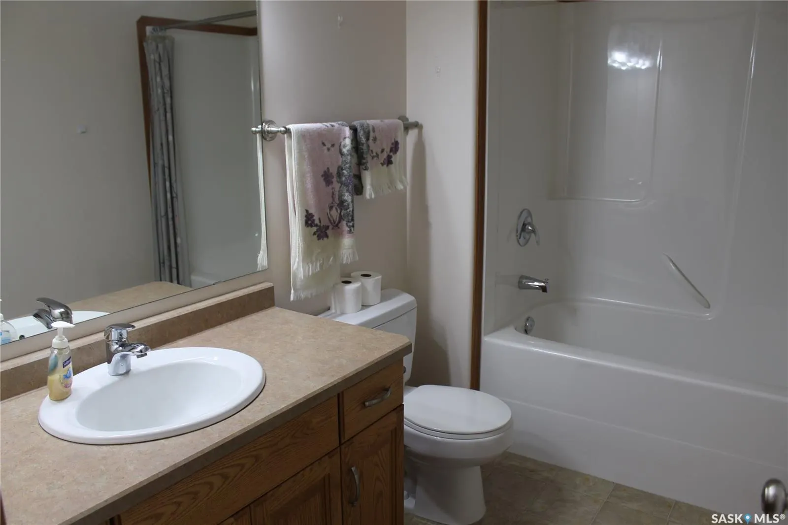 305 5th STREET E, #5