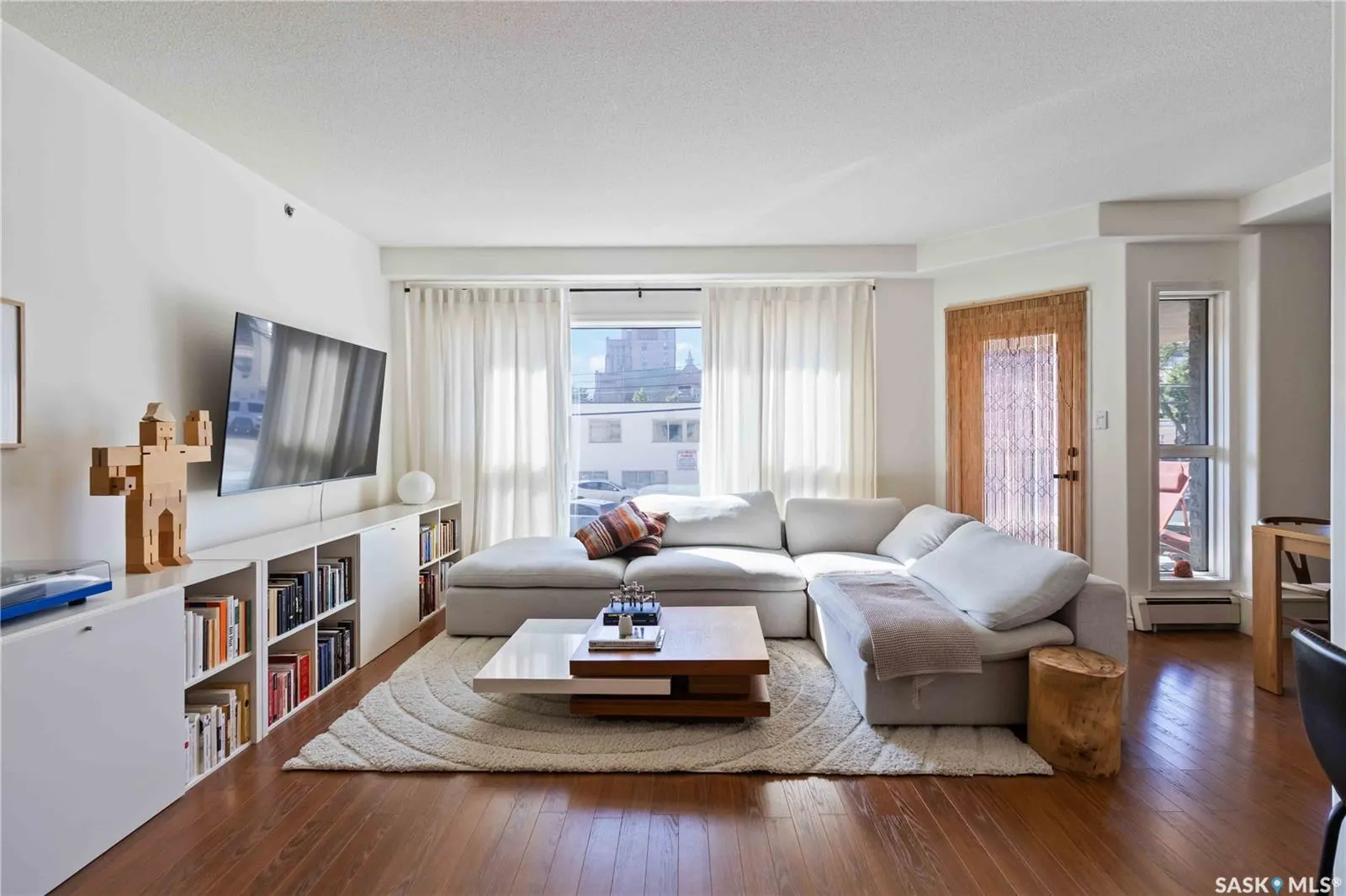 303 5th AVENUE N, #103
