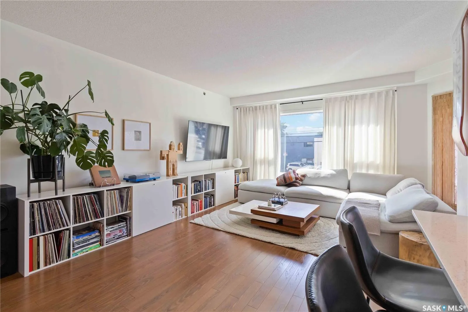 303 5th AVENUE N, #103