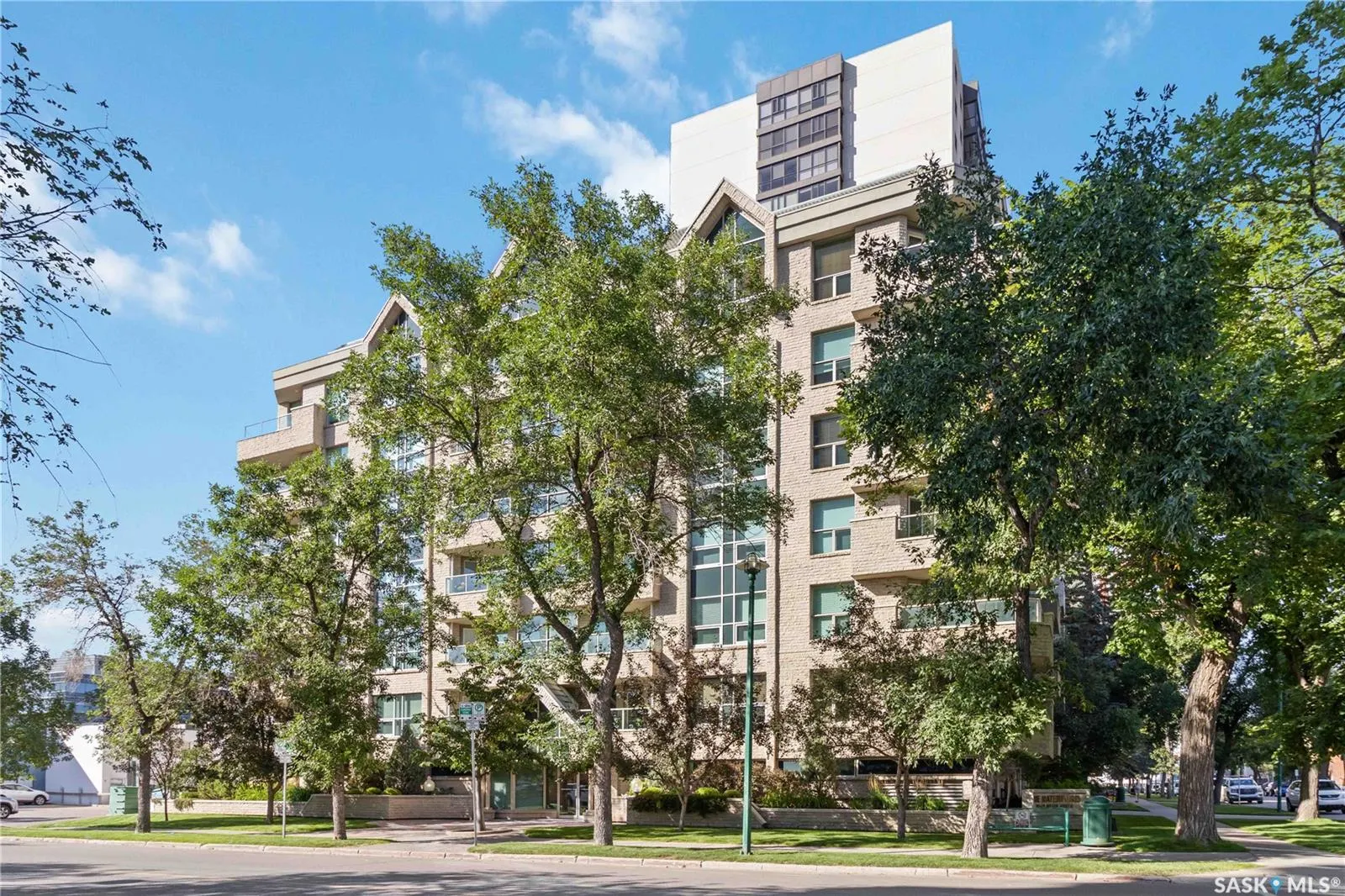 303 5th AVENUE N, #103
