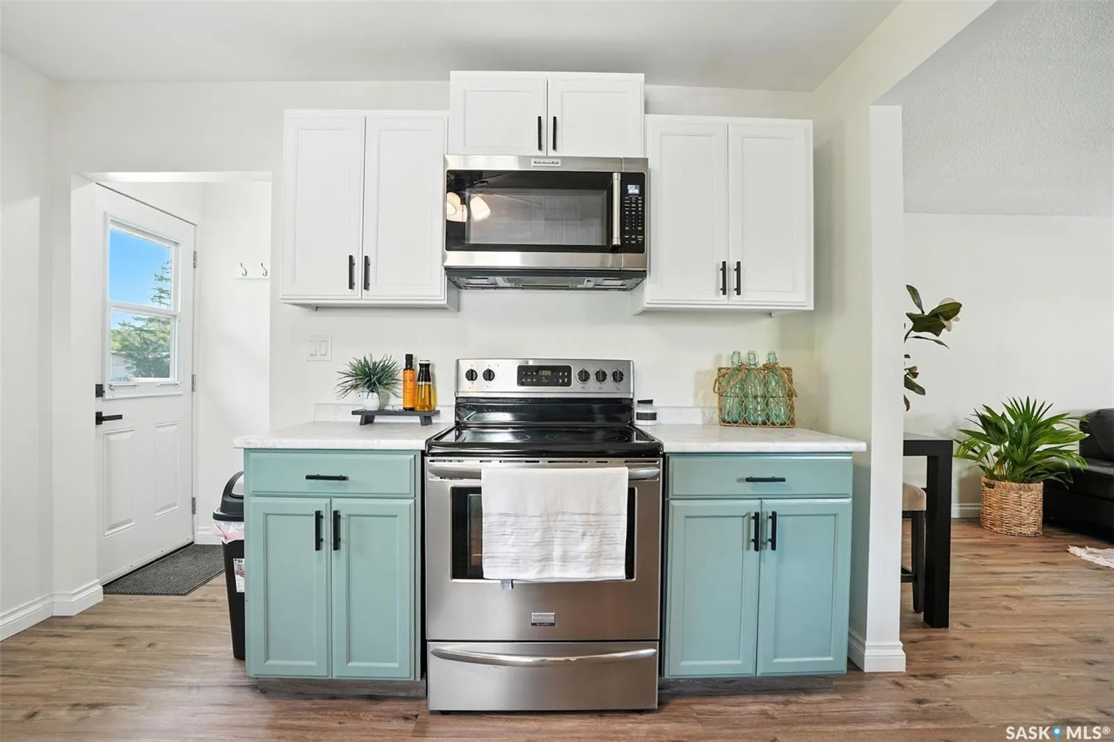 301 3rd AVENUE W