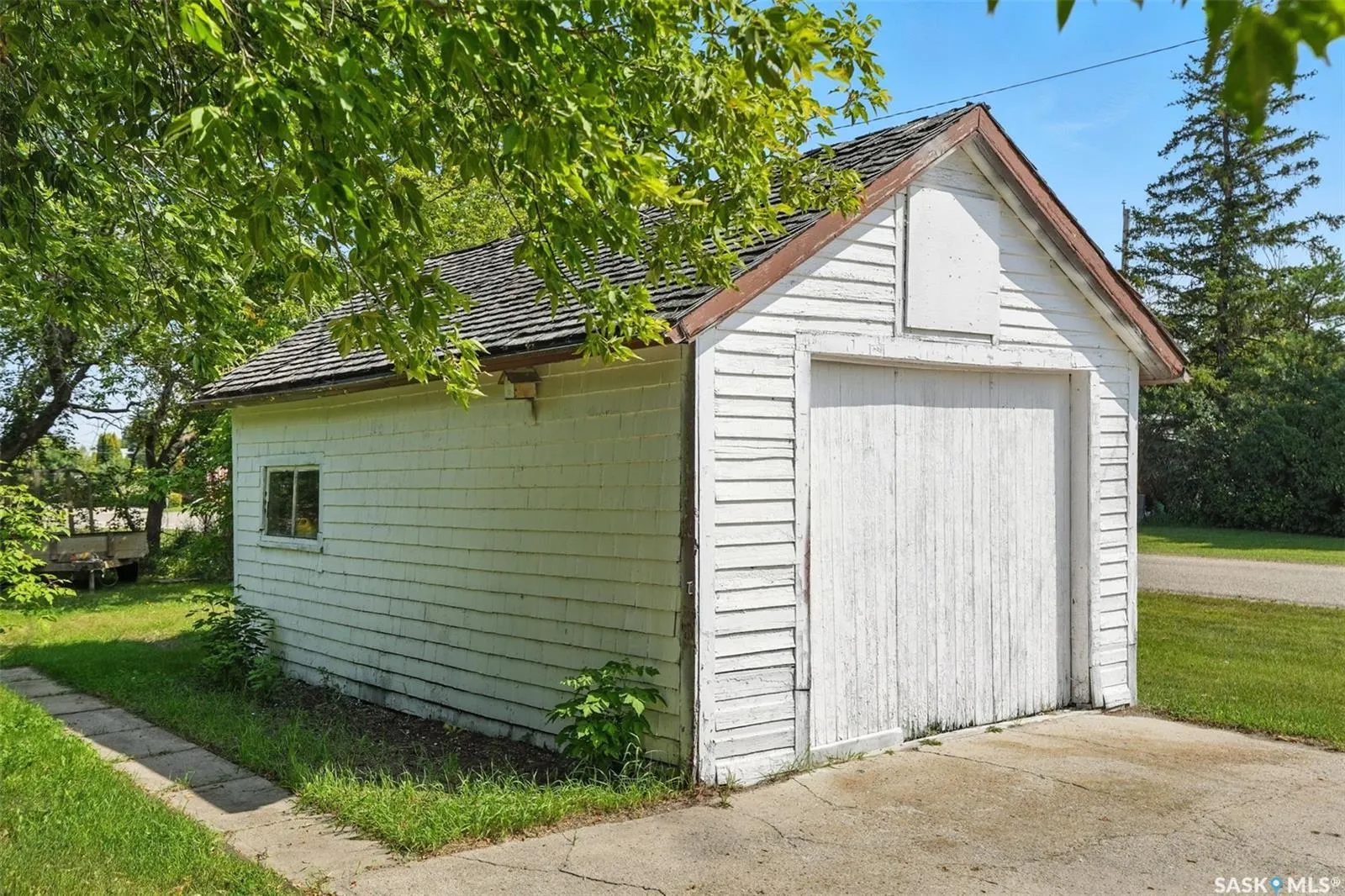 301 3rd AVENUE W