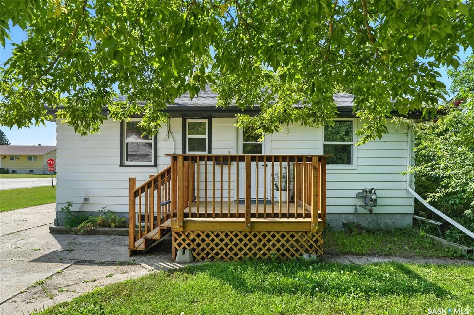 301 3rd AVENUE W