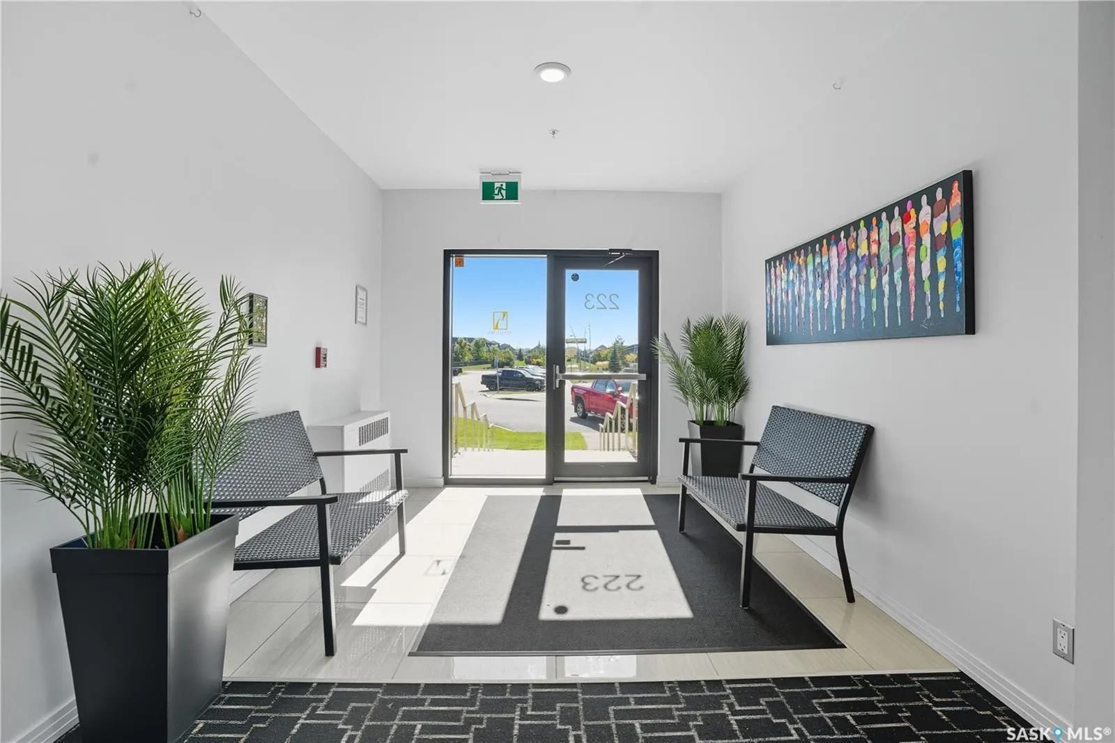 223 Evergreen SQUARE, #111