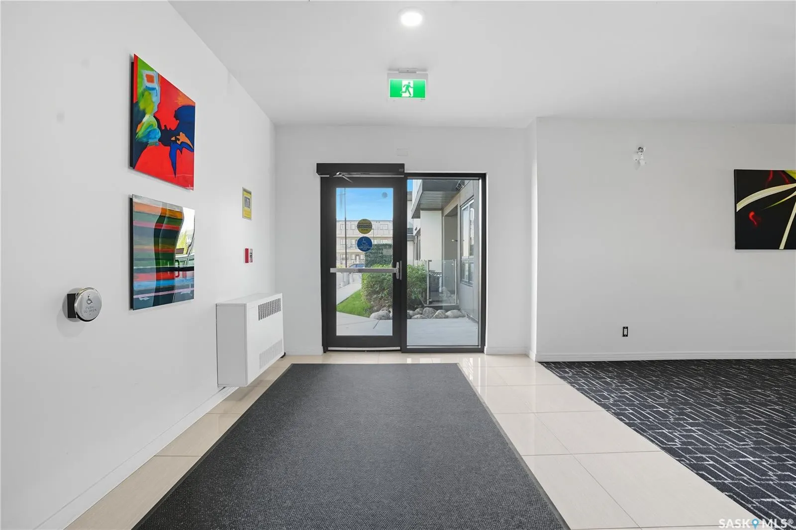 223 Evergreen SQUARE, #111