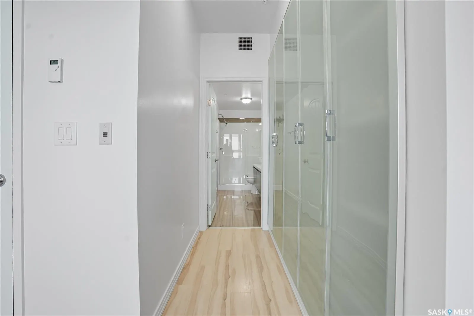 223 Evergreen SQUARE, #111