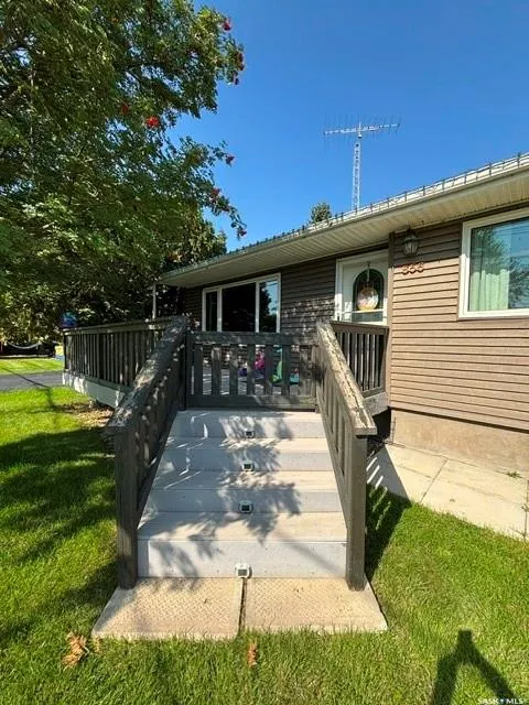 856 Walsh AVENUE