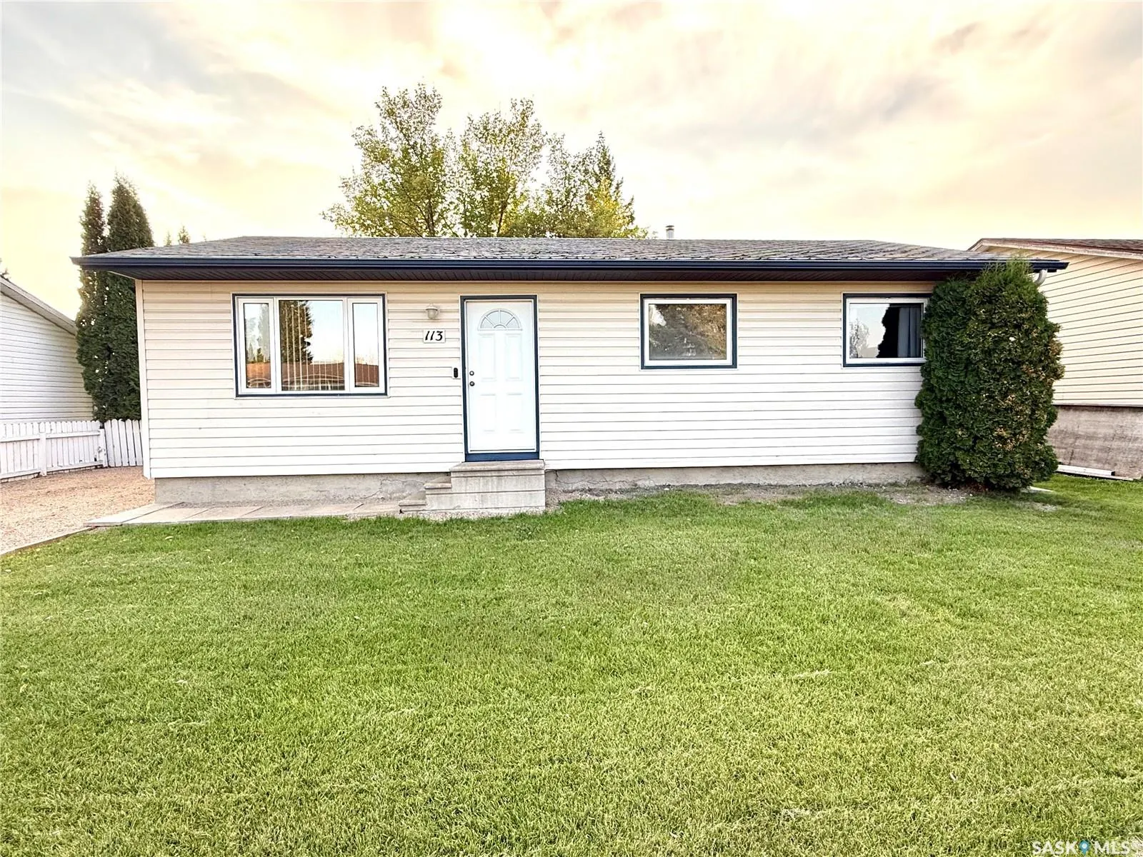 113 Matheson CRESCENT