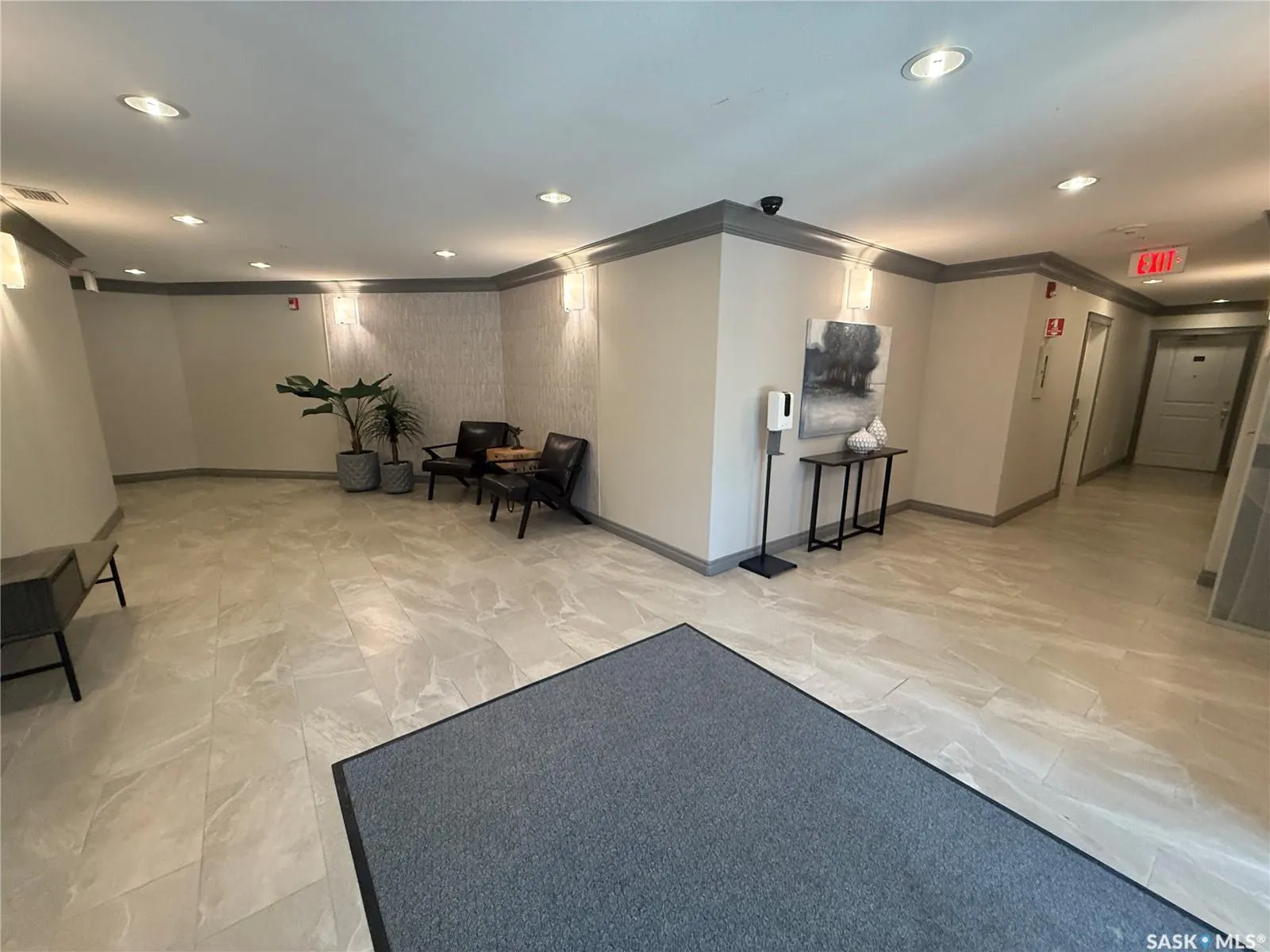 615 Saskatchewan CRESCENT W, #307