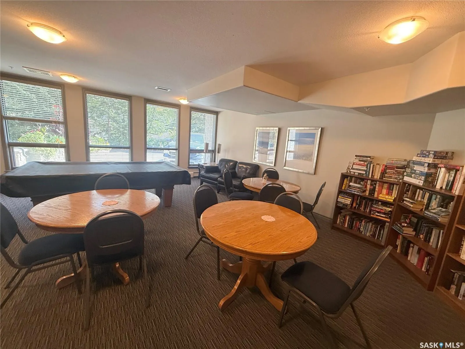 615 Saskatchewan CRESCENT W, #307