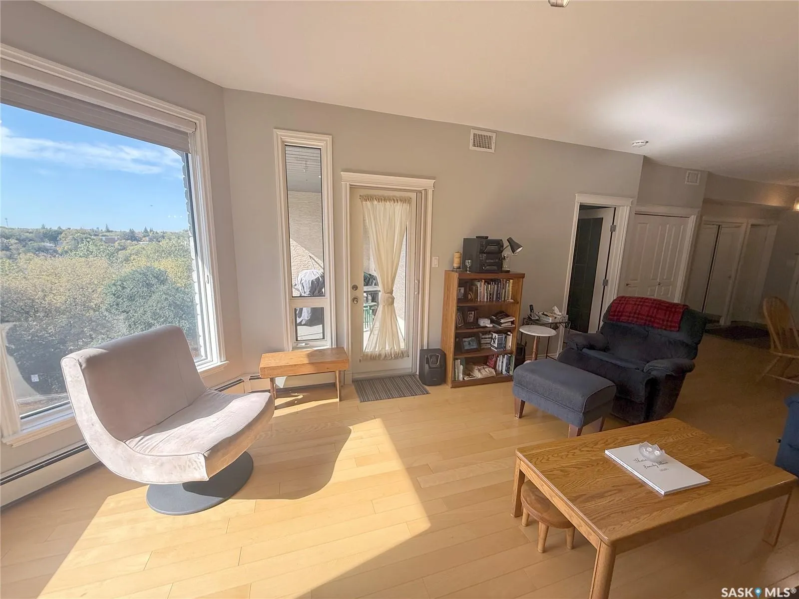 615 Saskatchewan CRESCENT W, #307
