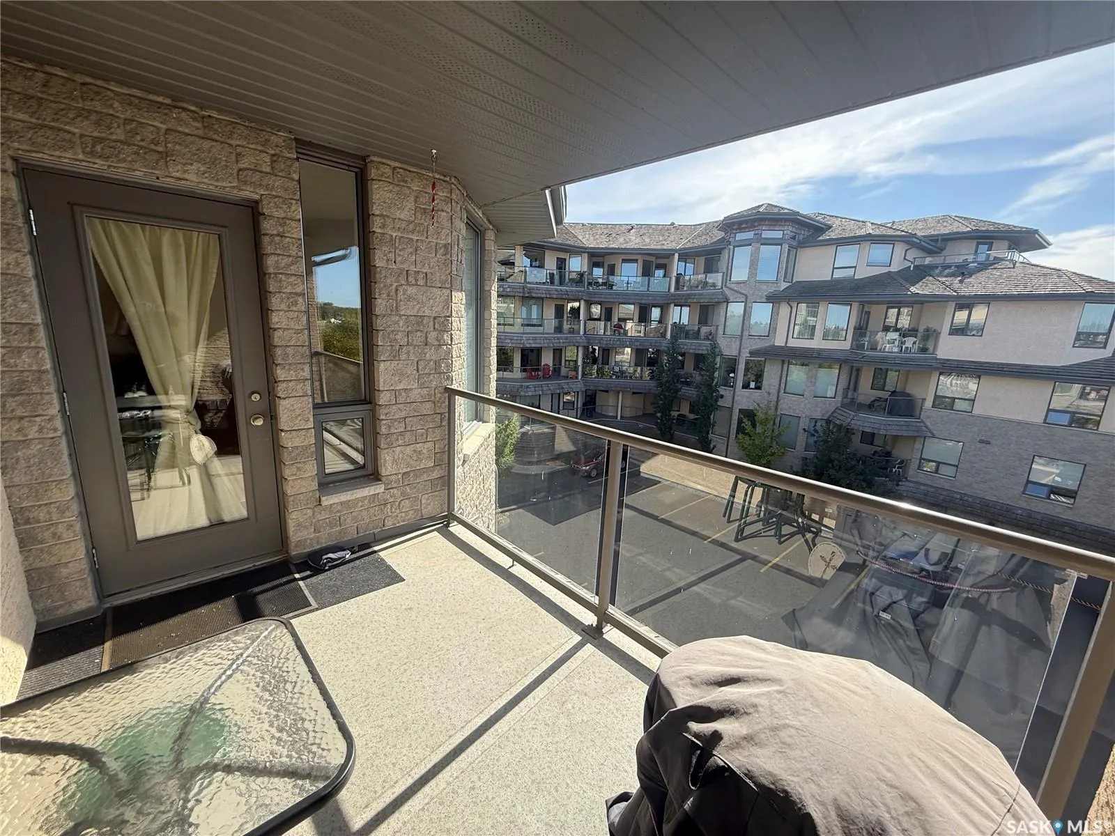 615 Saskatchewan CRESCENT W, #307