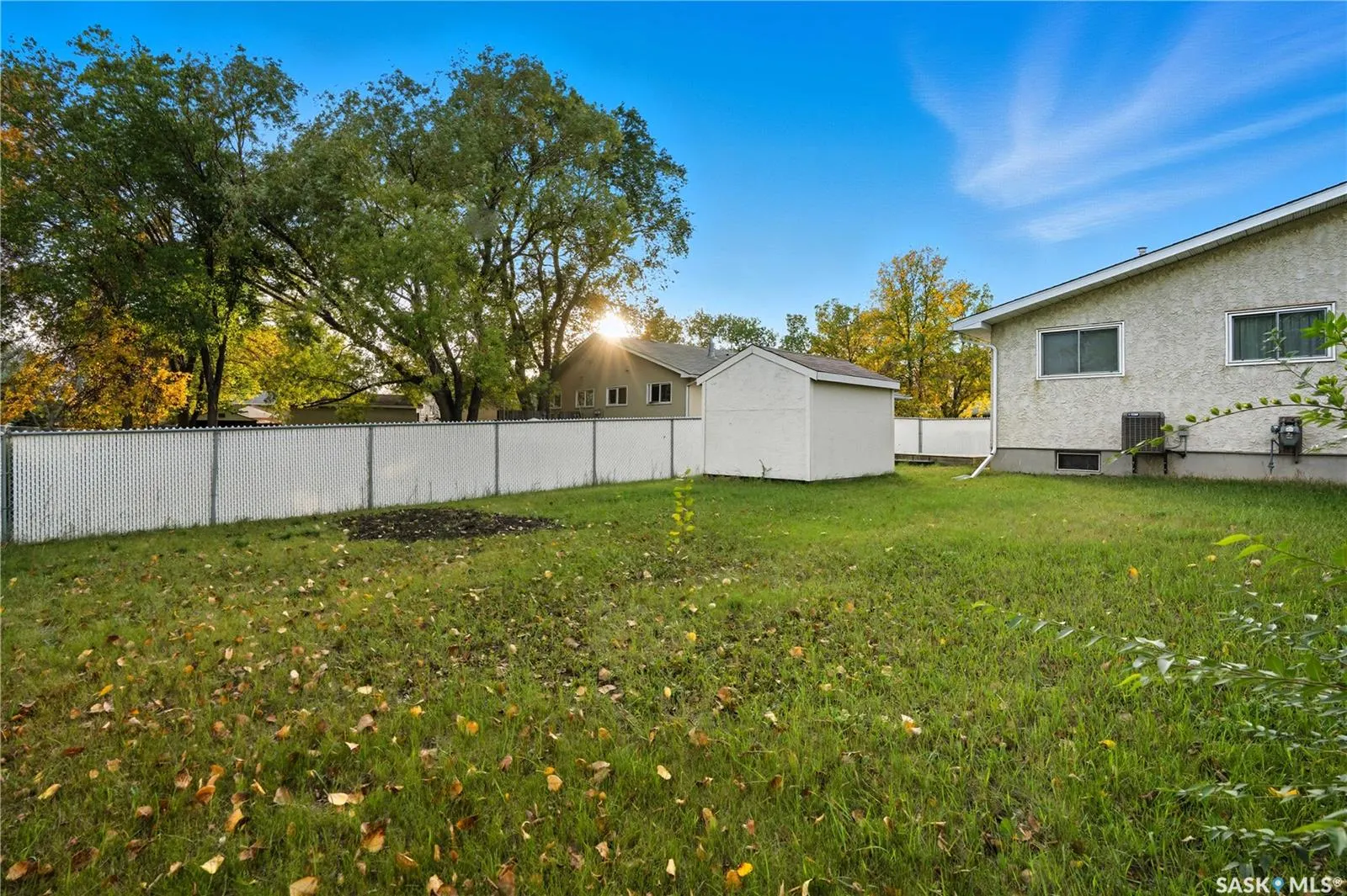 254 Magee CRESCENT